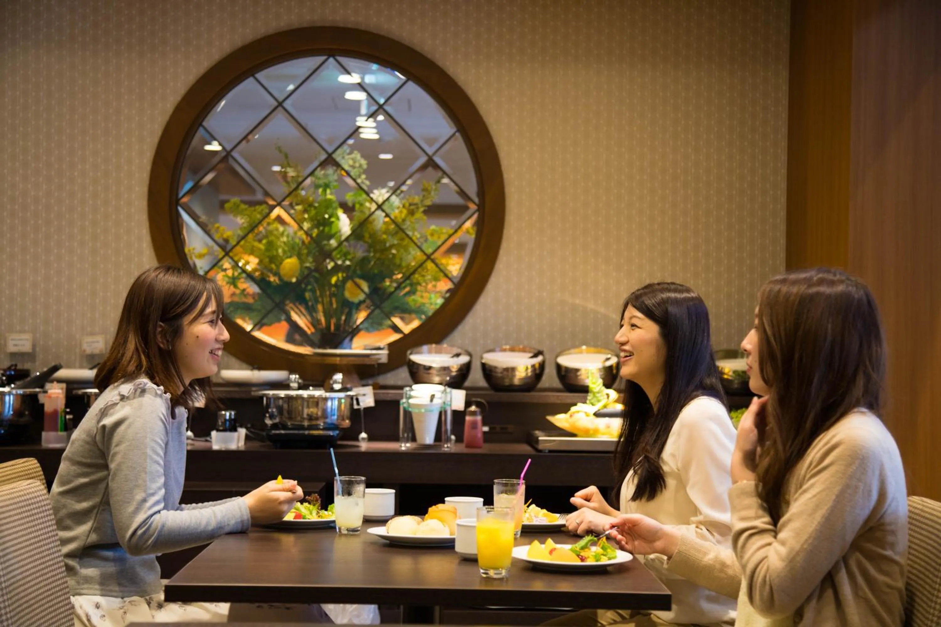 Restaurant/places to eat in Hiyori Hotel Maihama