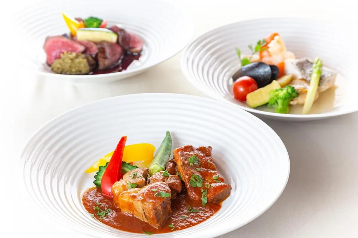 Food and drinks in Villabu Resort