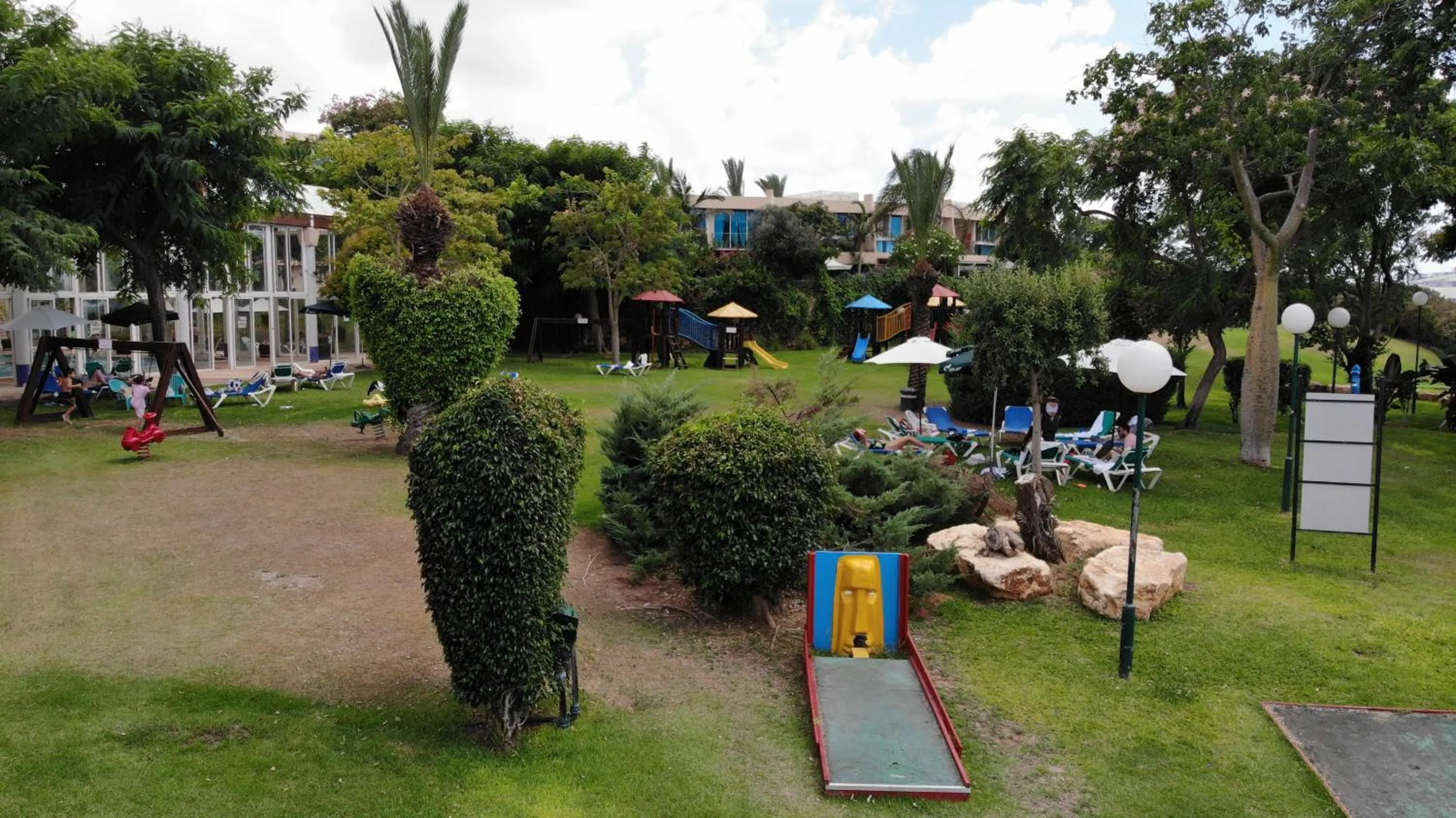 Minigolf in Neot Golf, Ziv's Place