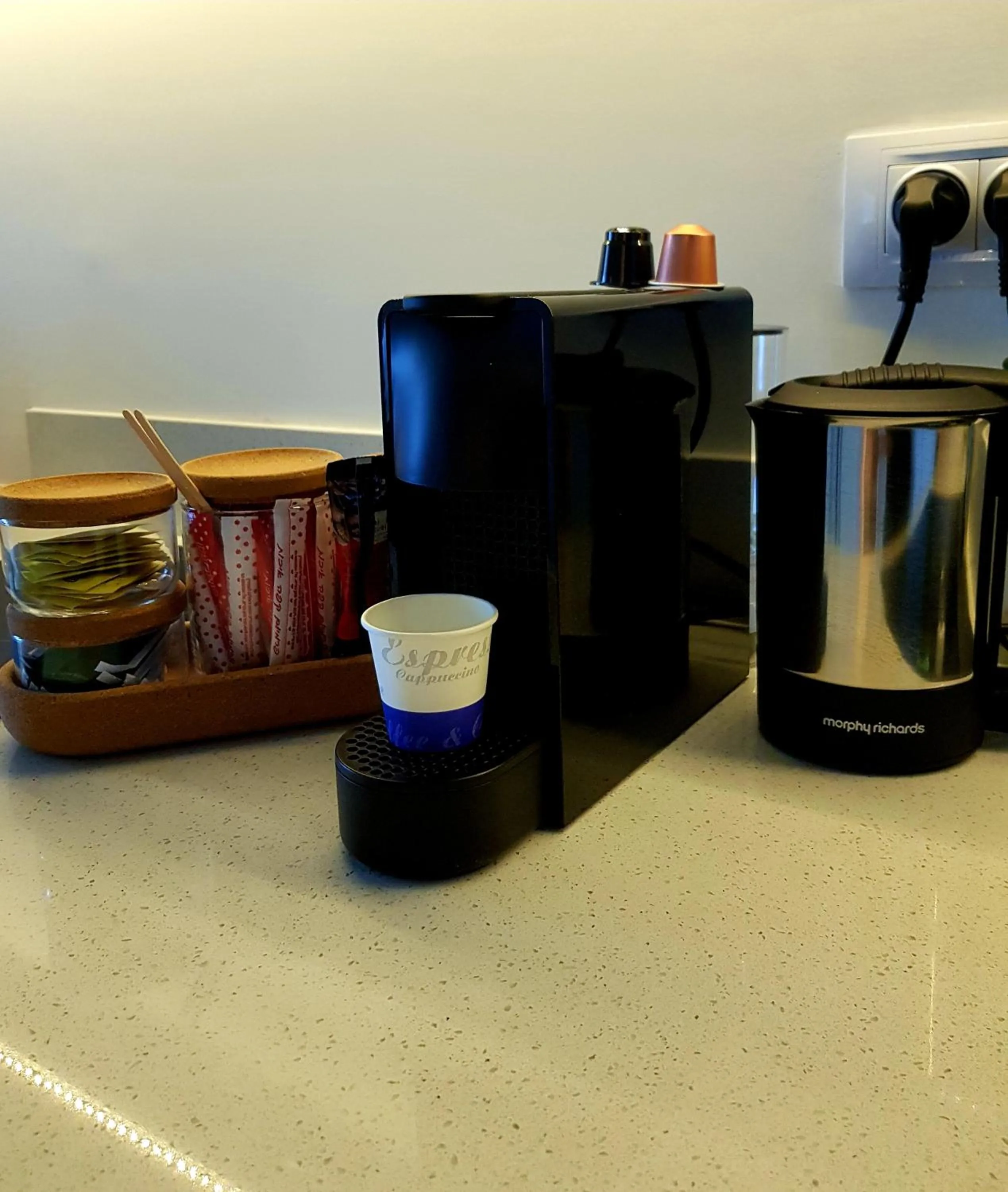 Coffee/tea facilities in Neot Golf, Ziv's Place