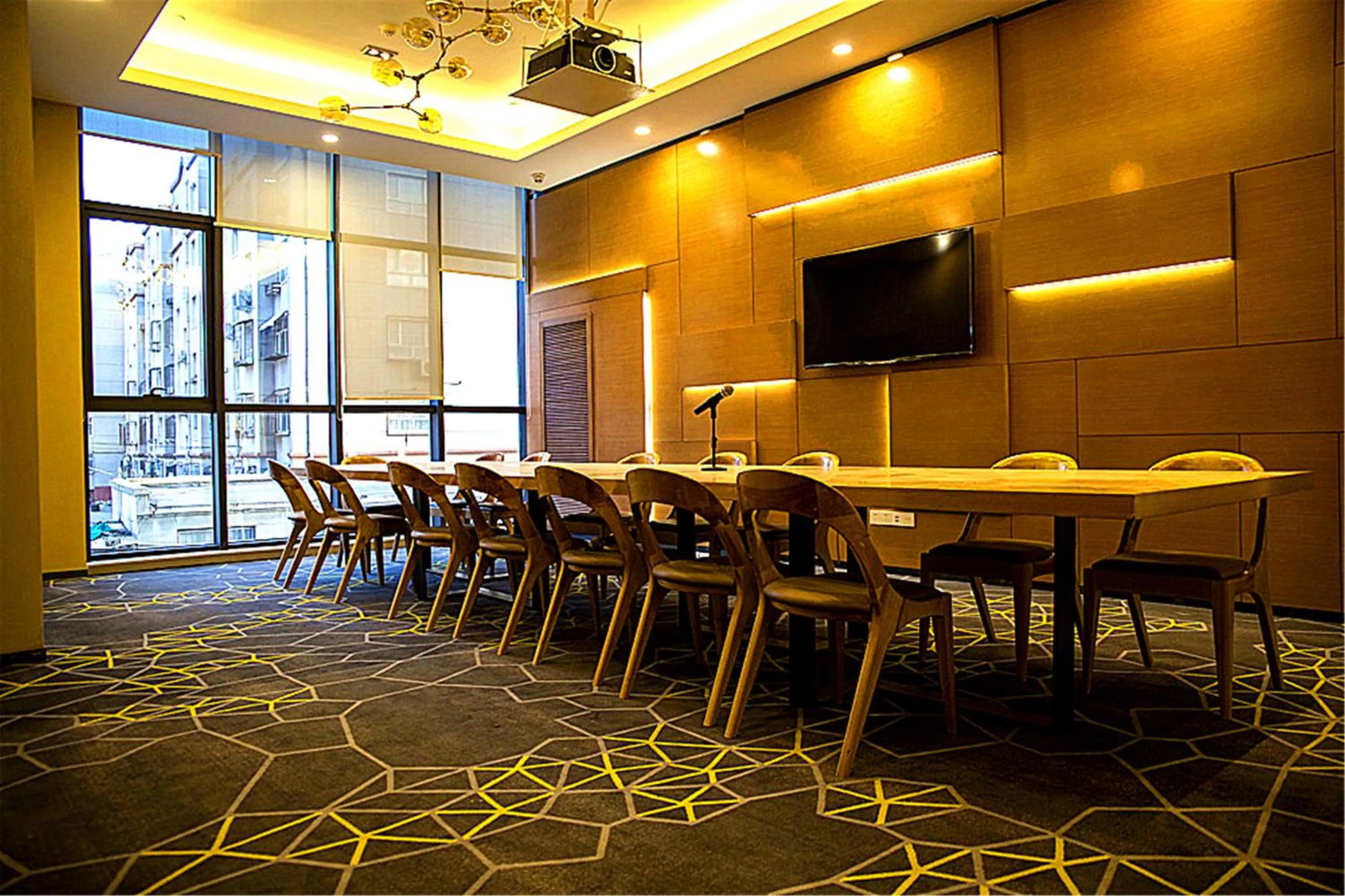 Meeting/conference room in Holiday Inn Express Zhangjiakou Park View, an IHG Hotel