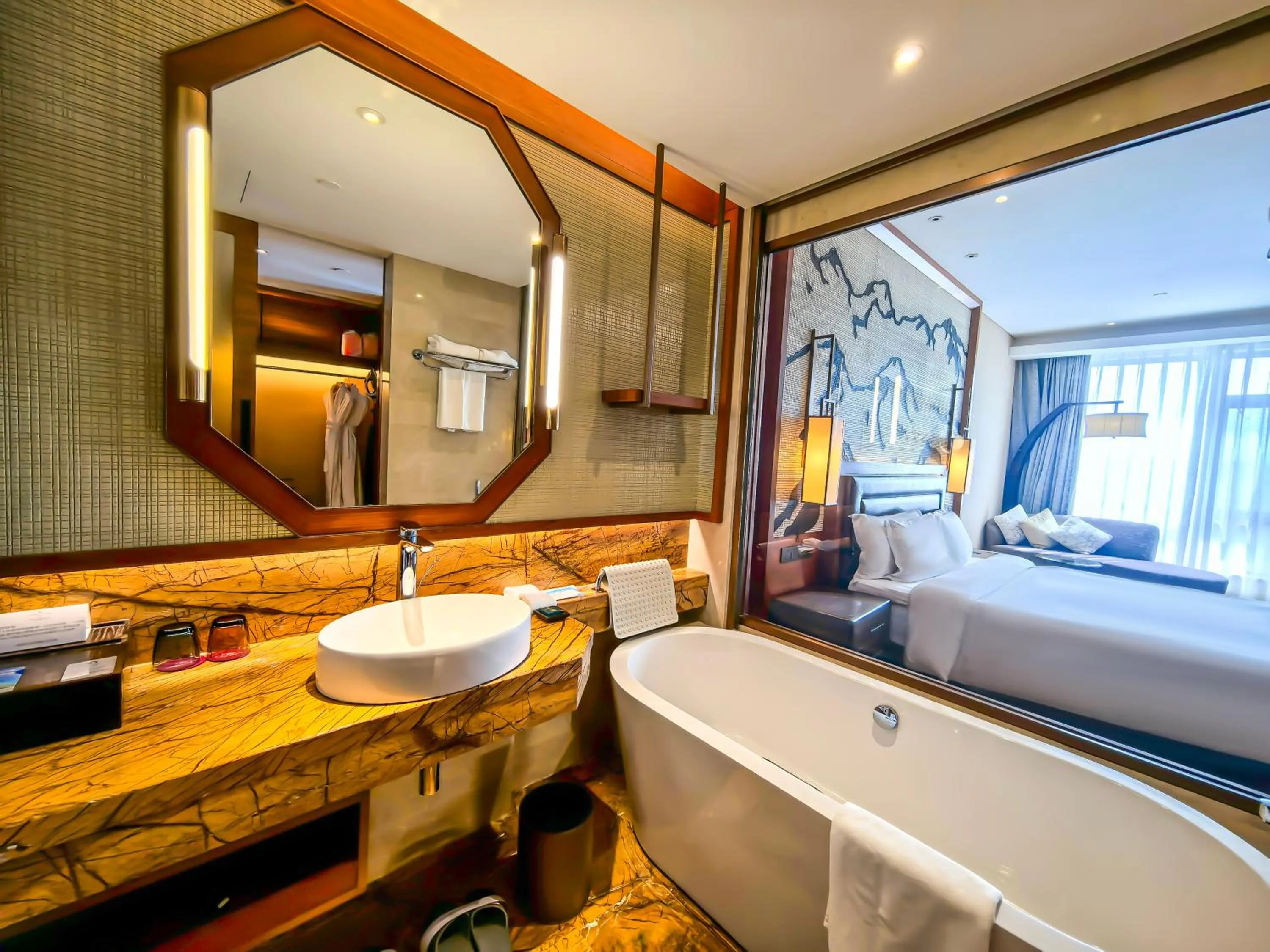 Bed in Crowne Plaza Resort Changbaishan Hot Spring by IHG