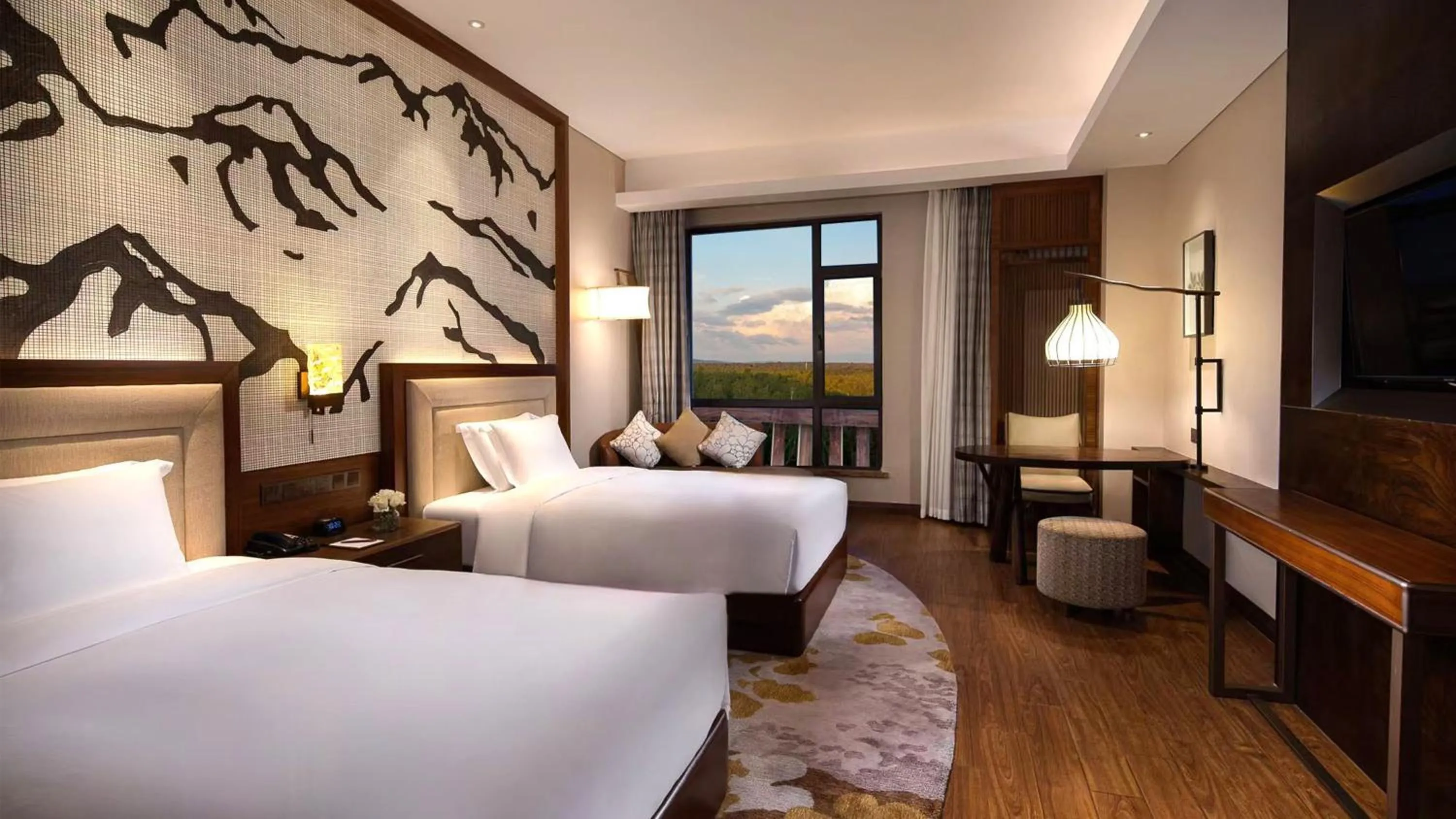 Photo of the whole room, Bed in Crowne Plaza Resort Changbaishan Hot Spring by IHG