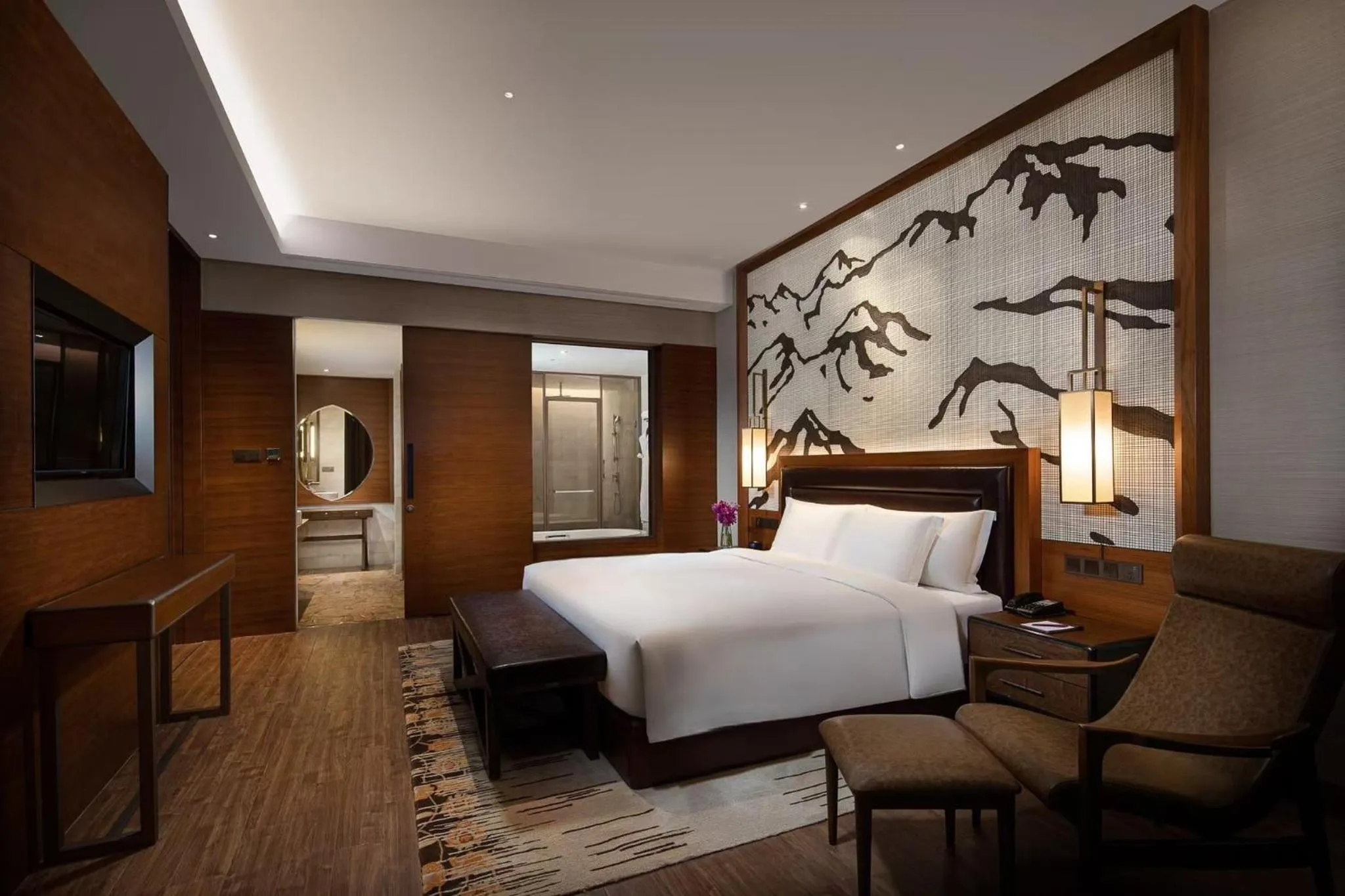 Photo of the whole room, Bed in Crowne Plaza Resort Changbaishan Hot Spring by IHG