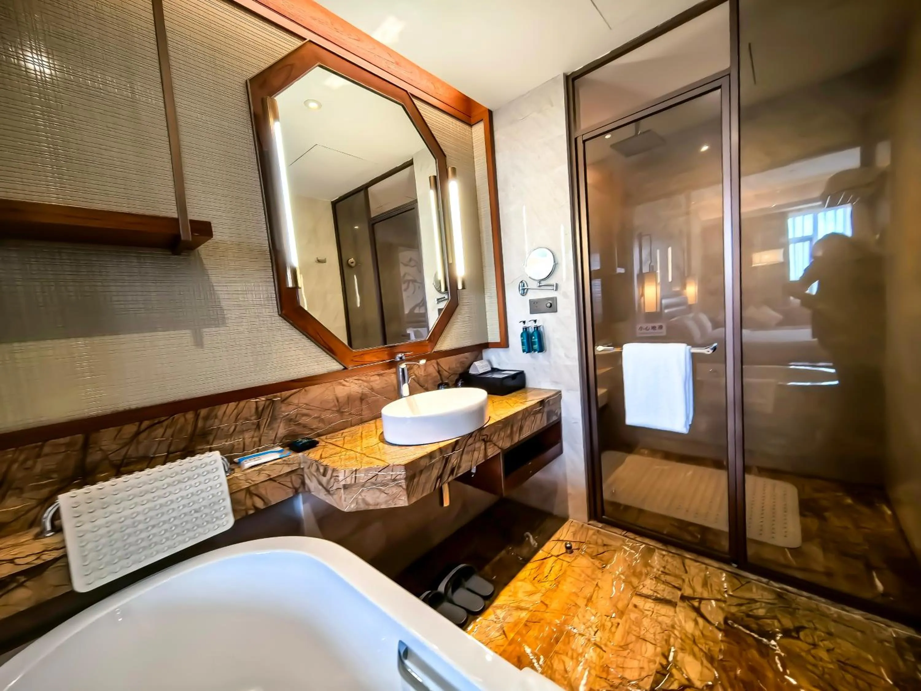 Crowne Plaza Resort Changbaishan Hot Spring by IHG