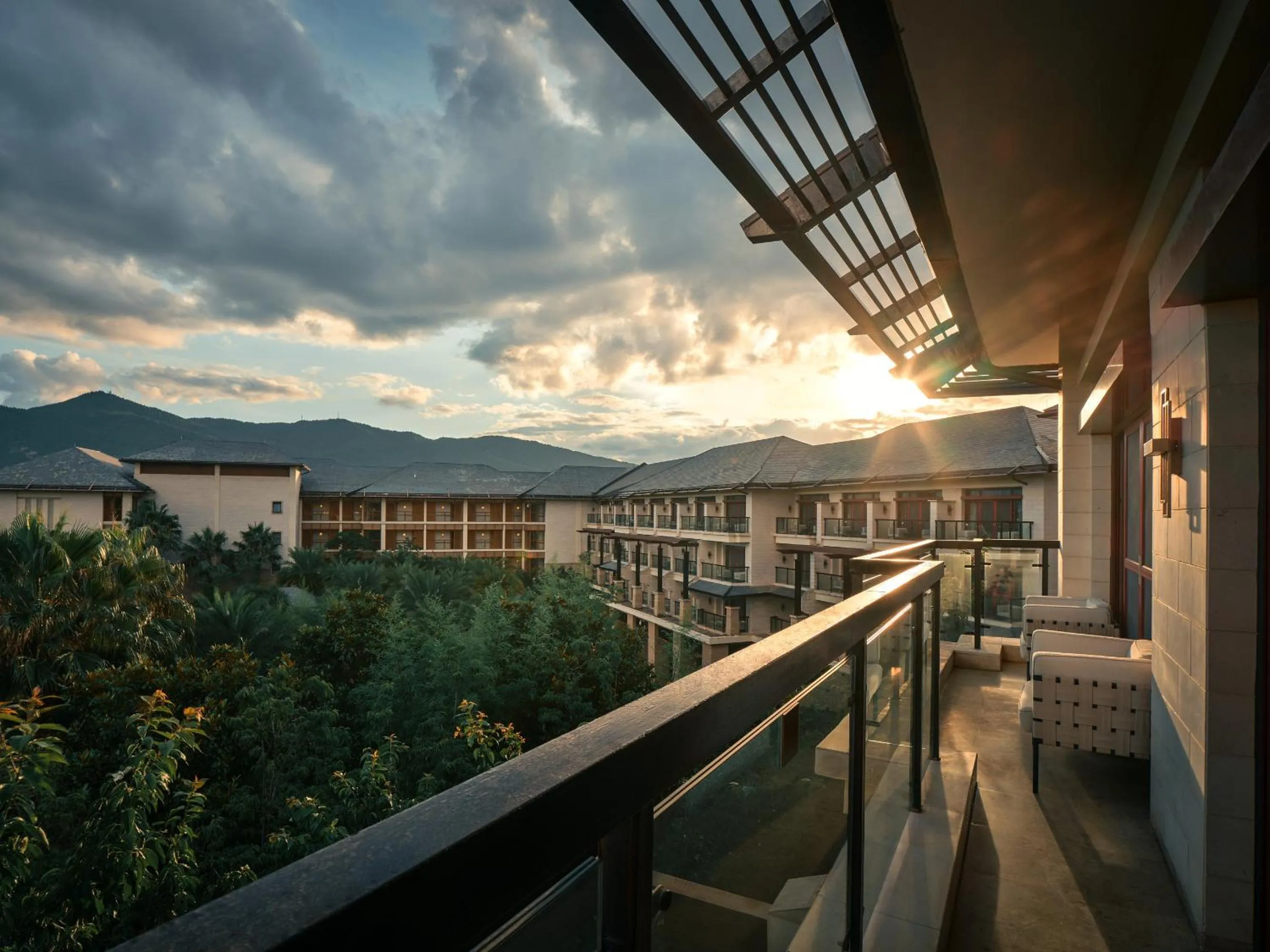 Bedroom in HUALUXE Hotels & Resorts Kunming