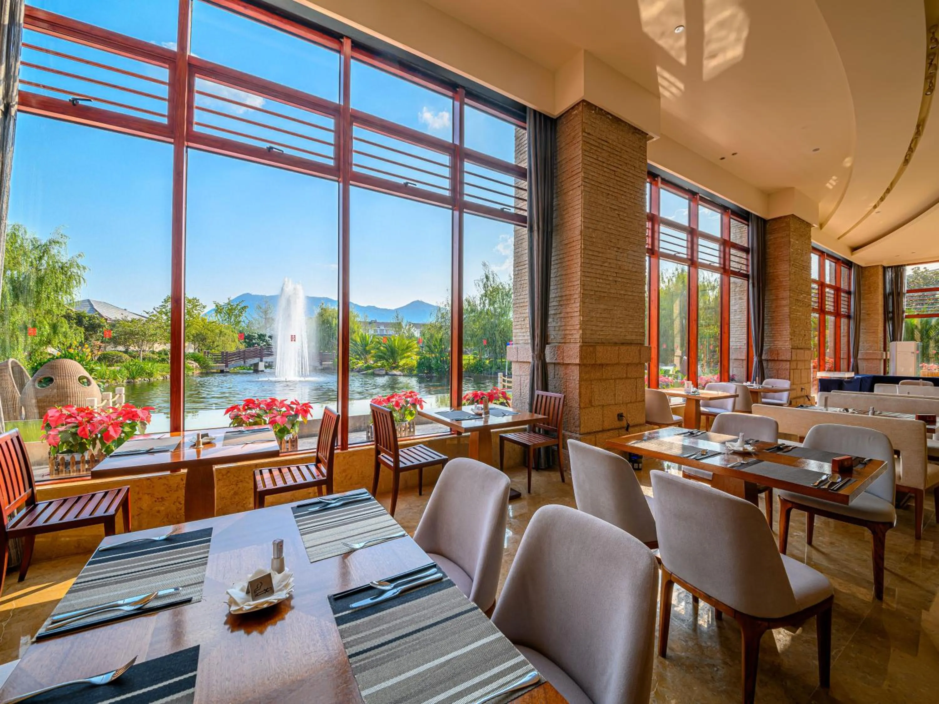 Restaurant/places to eat in HUALUXE Hotels & Resorts Kunming