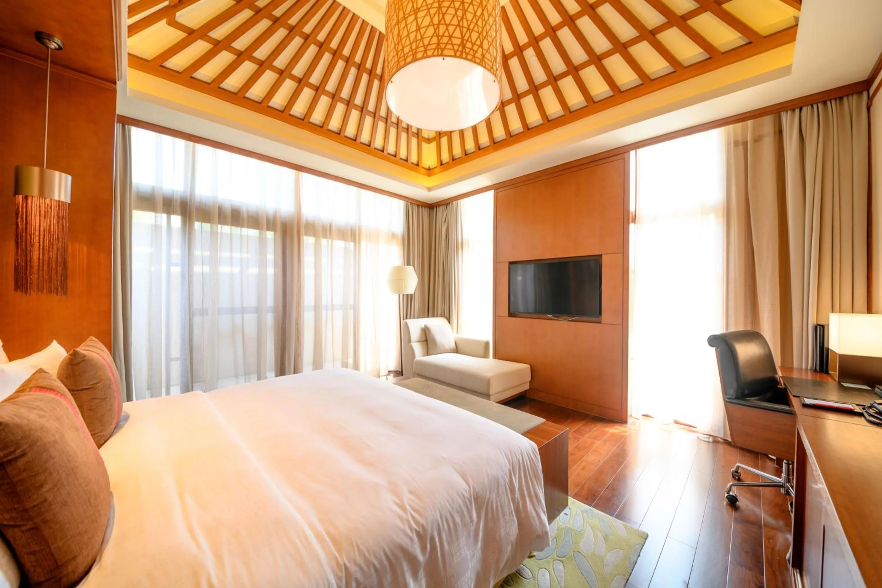 Bedroom, Bed in HUALUXE Hotels & Resorts Kunming