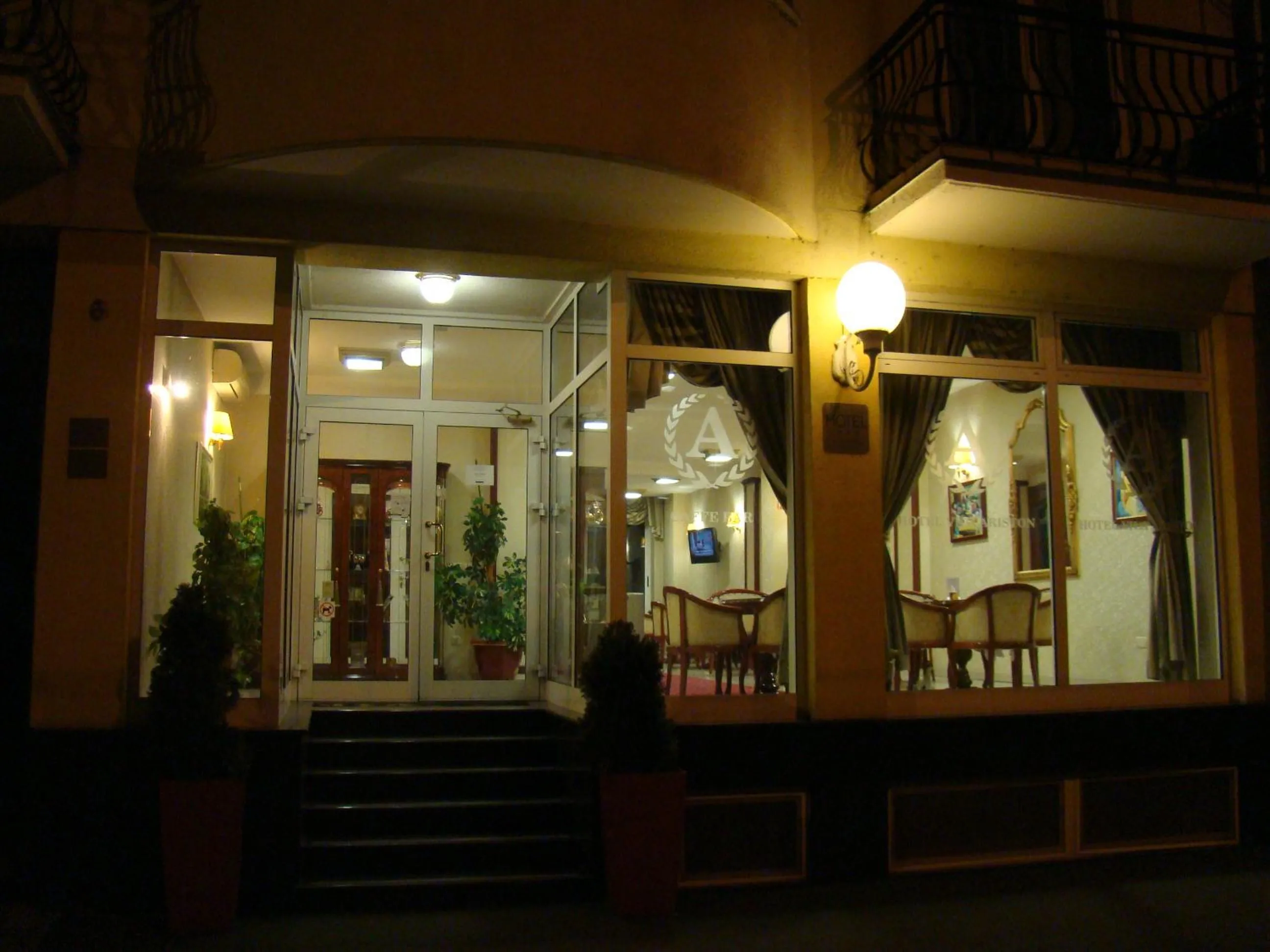 Facade/entrance in Hotel Vila Ariston