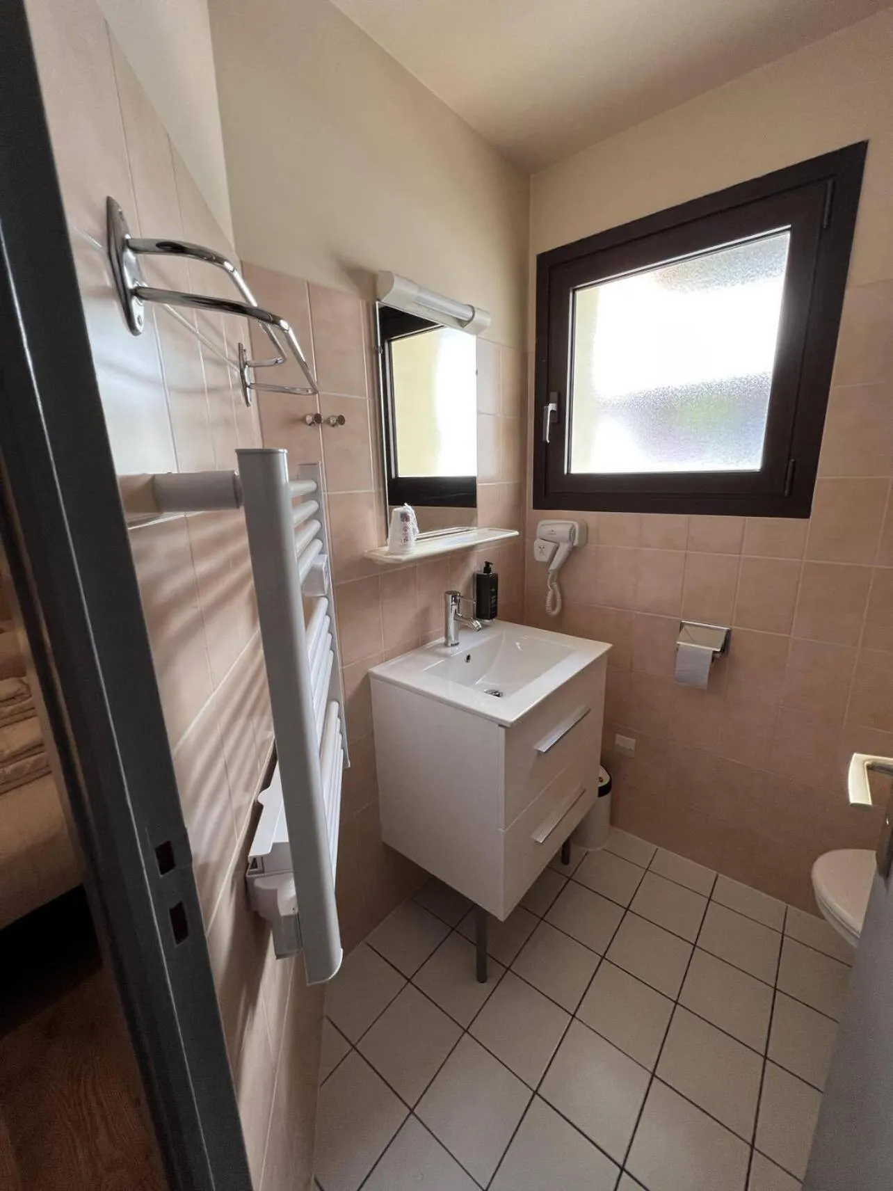 Bathroom in Au Bec Fin Hôtel