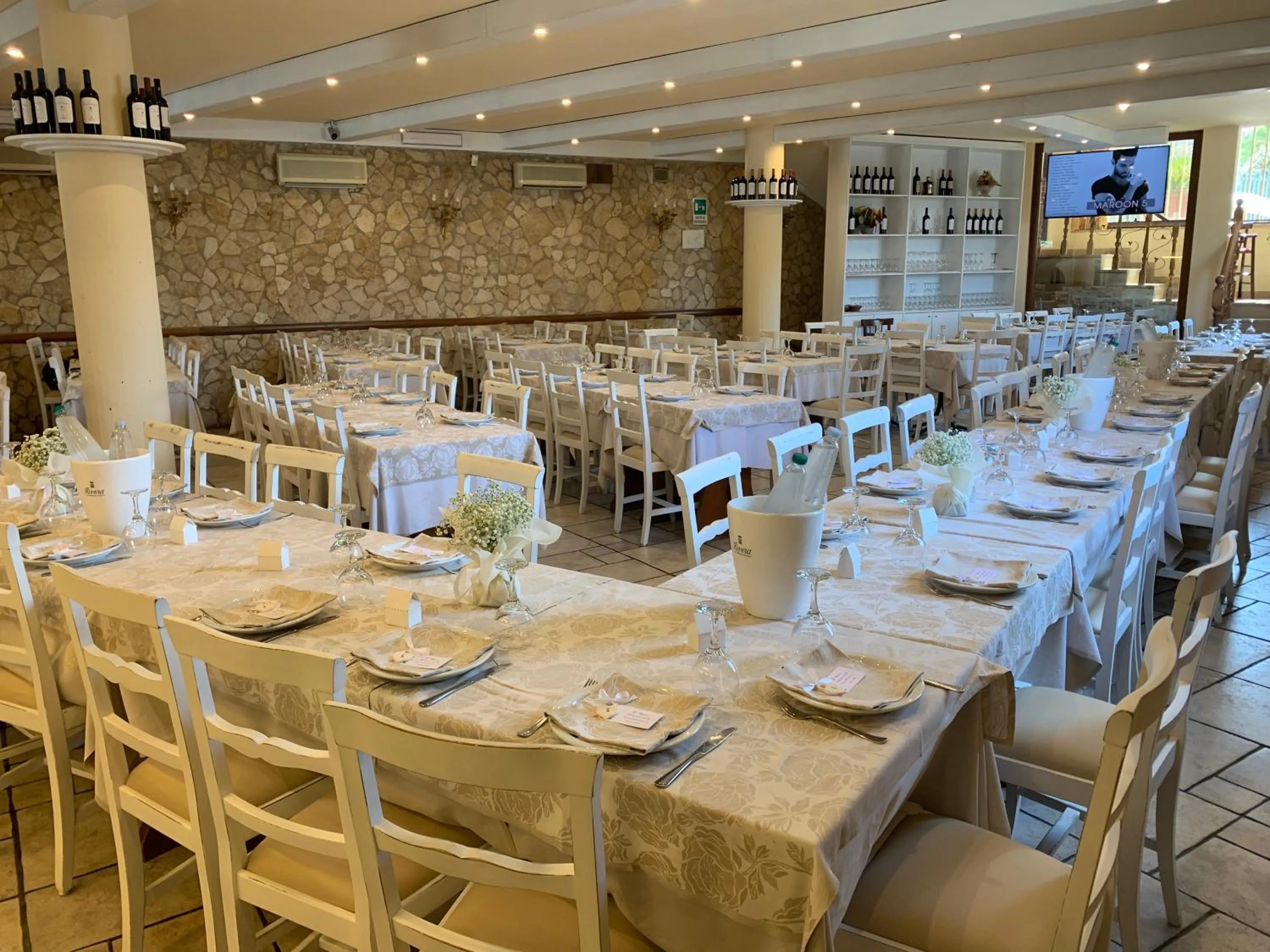 Restaurant/places to eat in Romano B&B