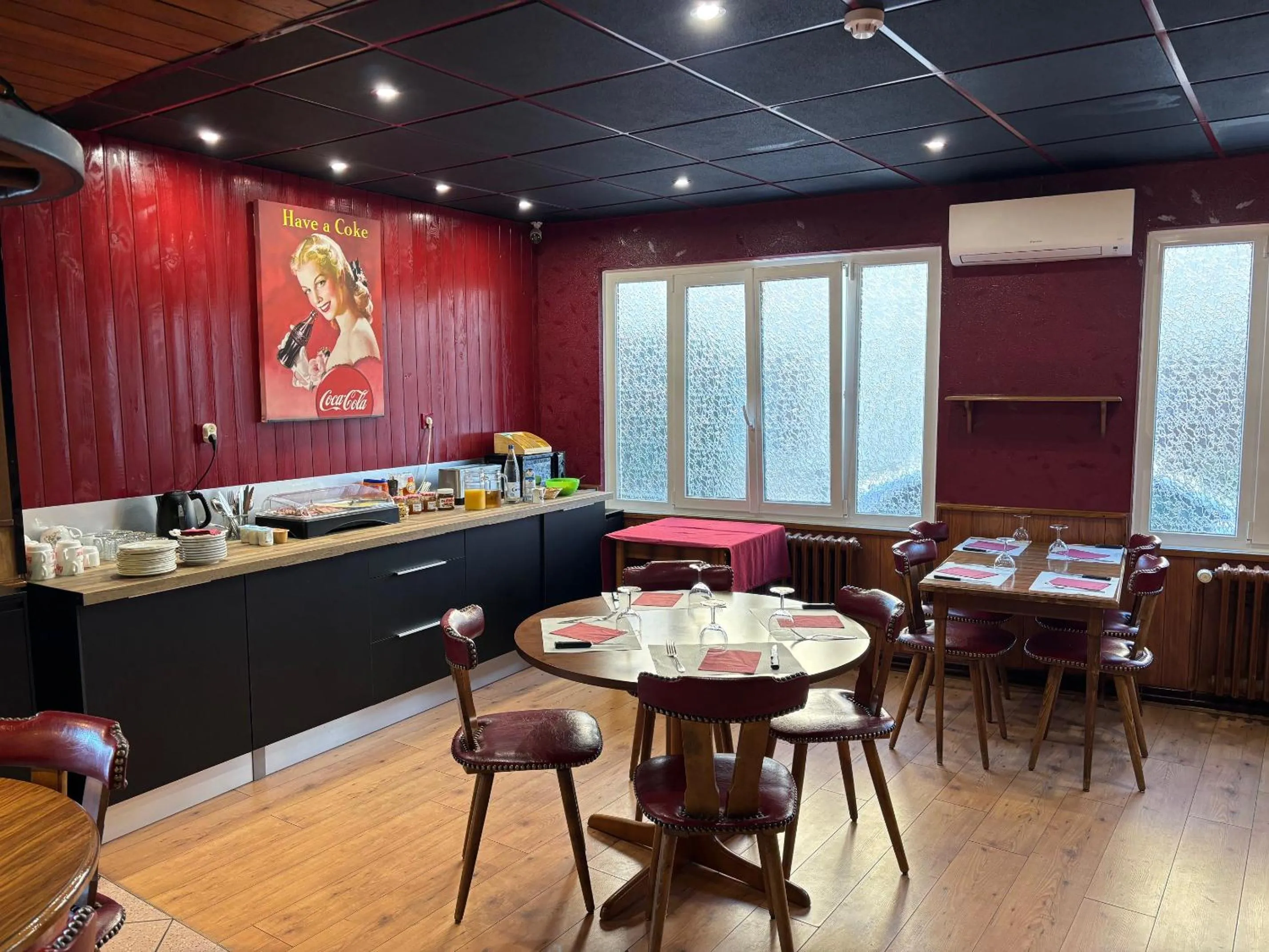 Restaurant/places to eat in L'Hôtel du Mouton blanc