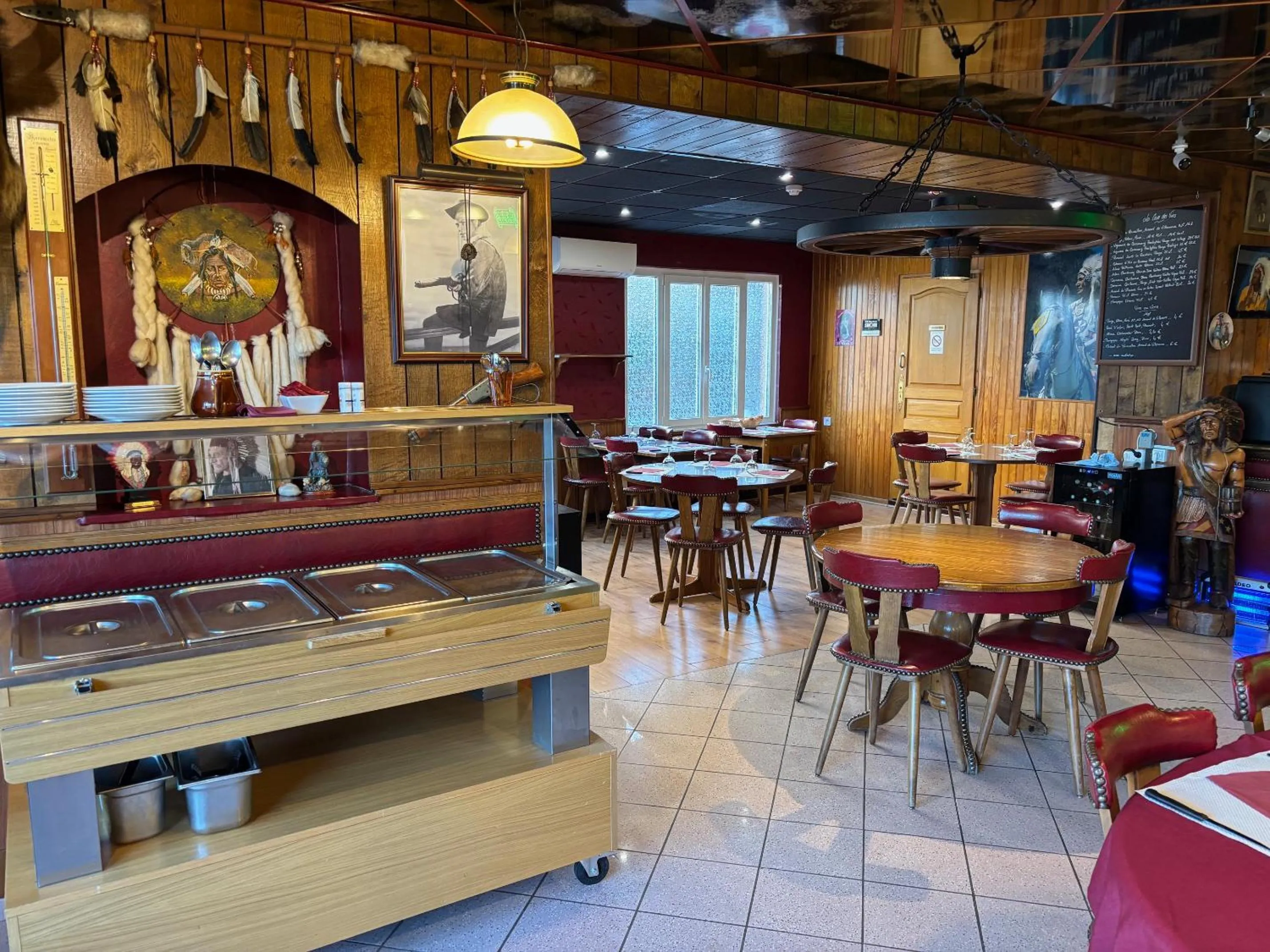 Restaurant/places to eat in L'Hôtel du Mouton blanc