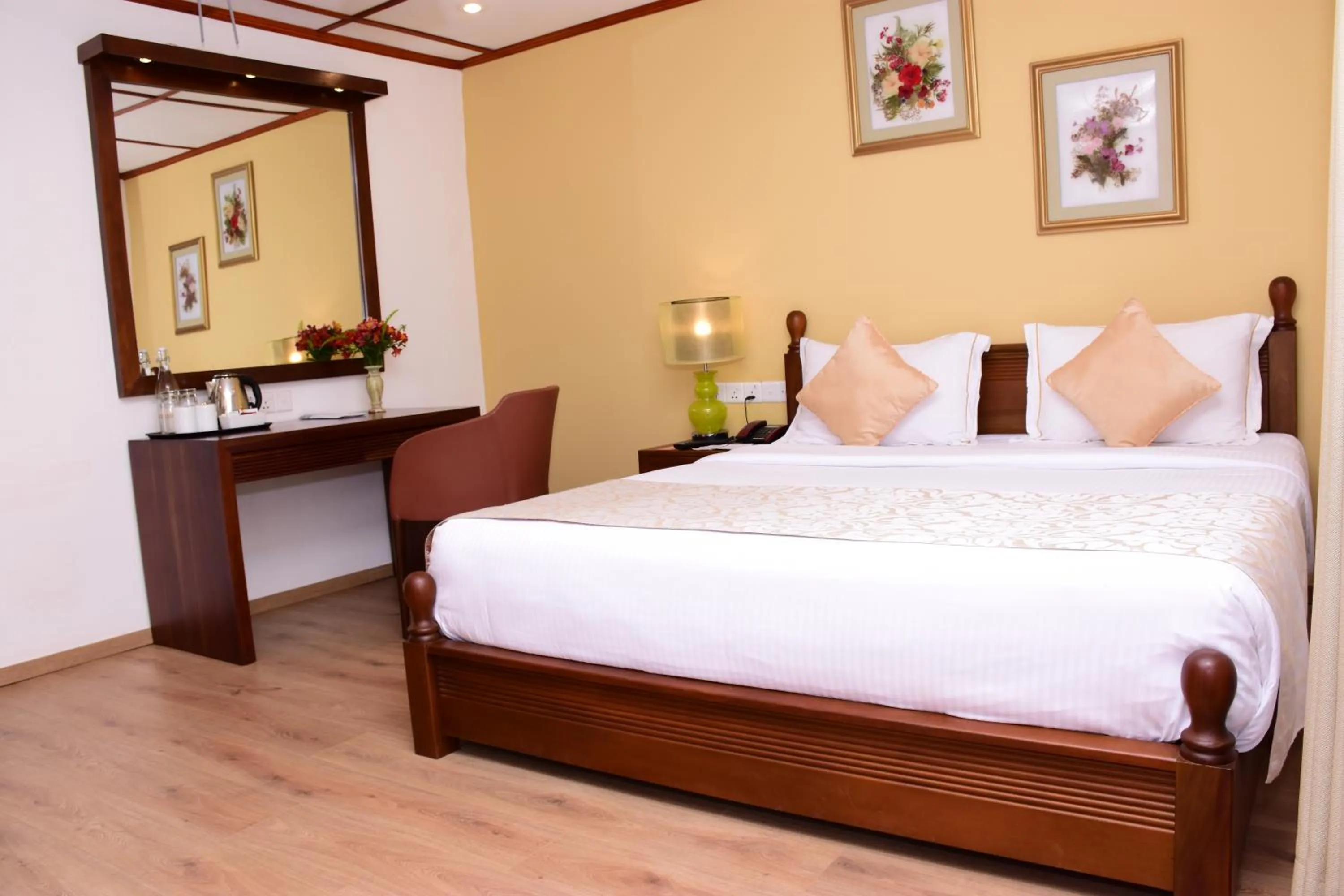 Bed in Mirage Kings Cottage