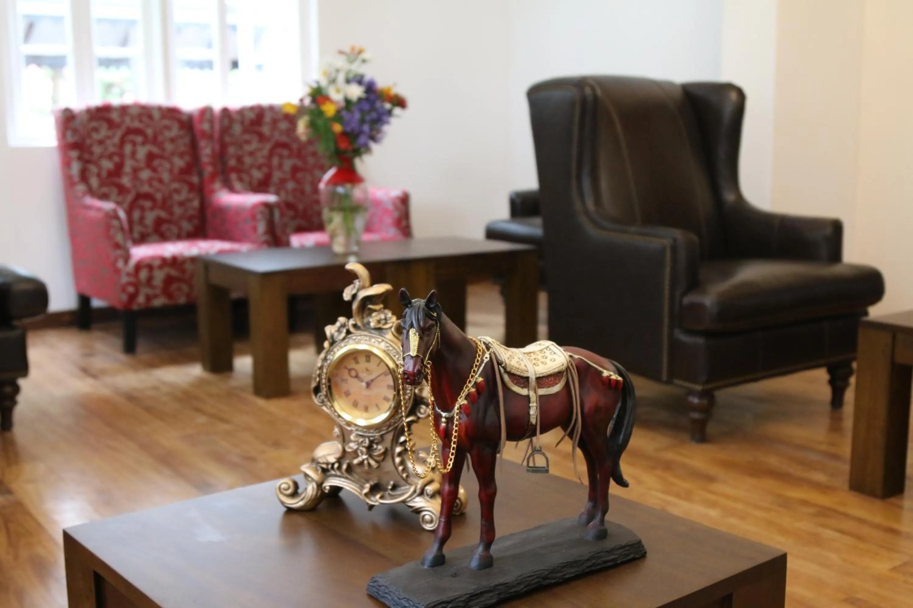 Decorative detail in Mirage Kings Cottage