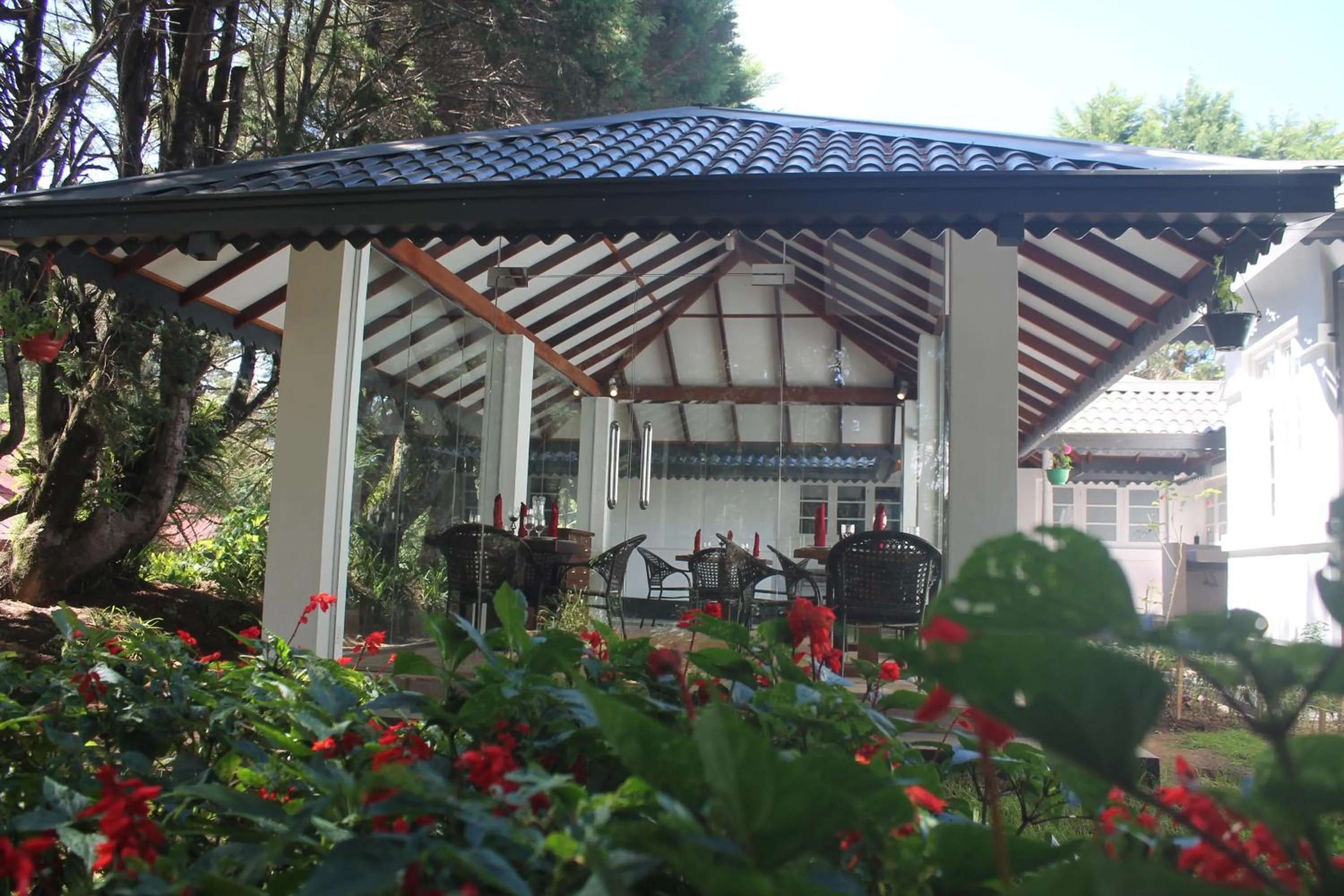 On-site shops in Mirage Kings Cottage