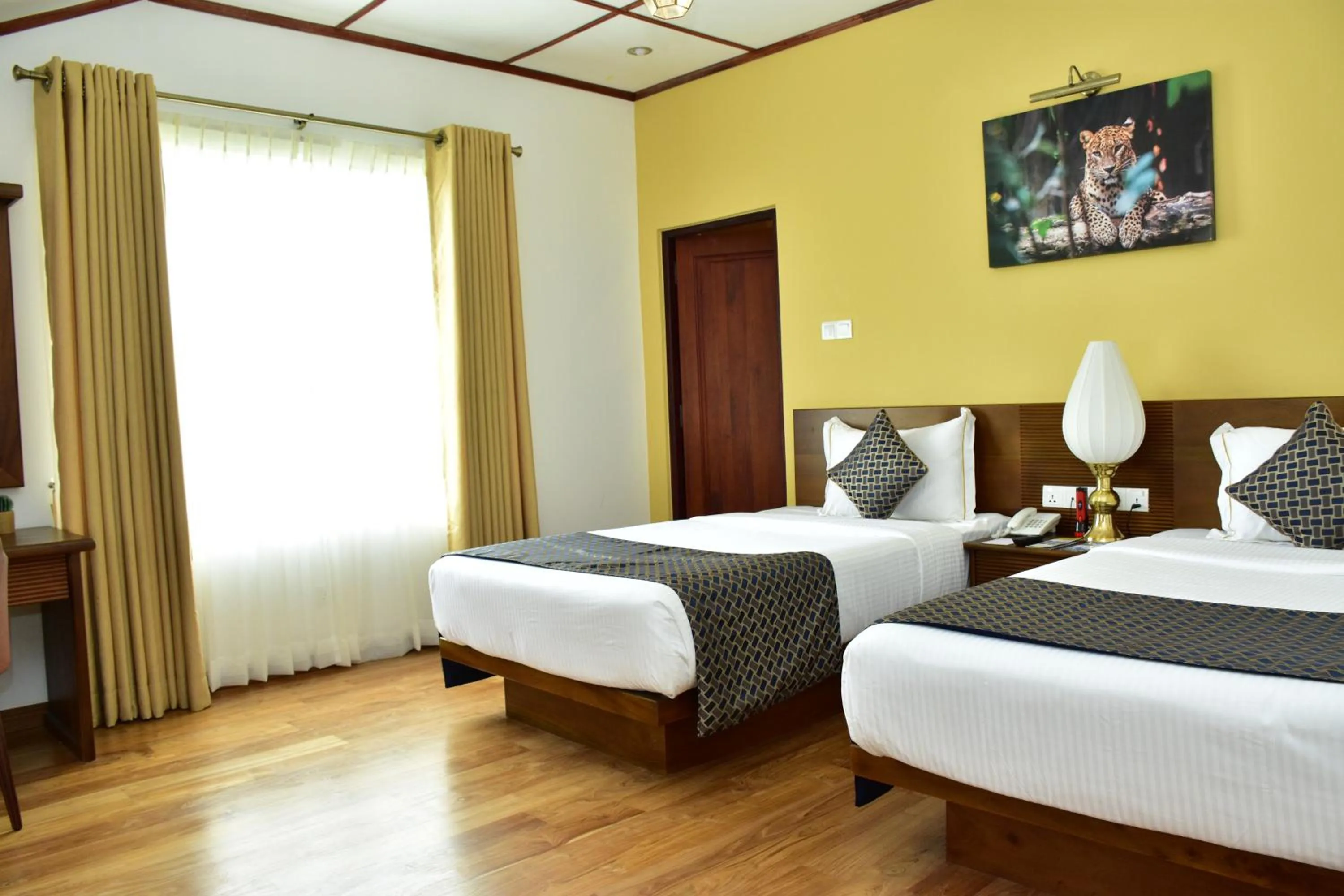 Bed in Mirage Kings Cottage