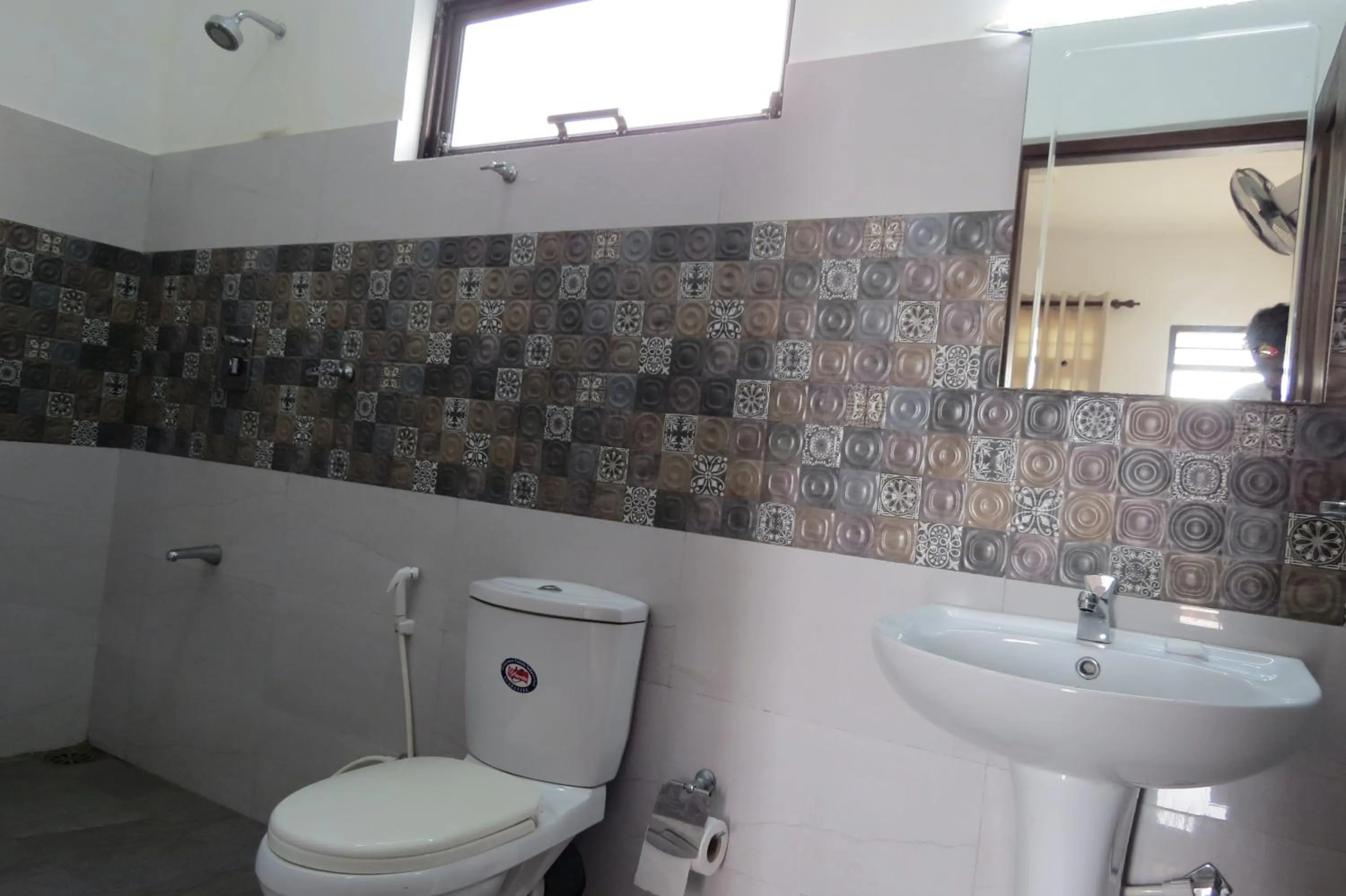 Bathroom in Sailors Mirissa