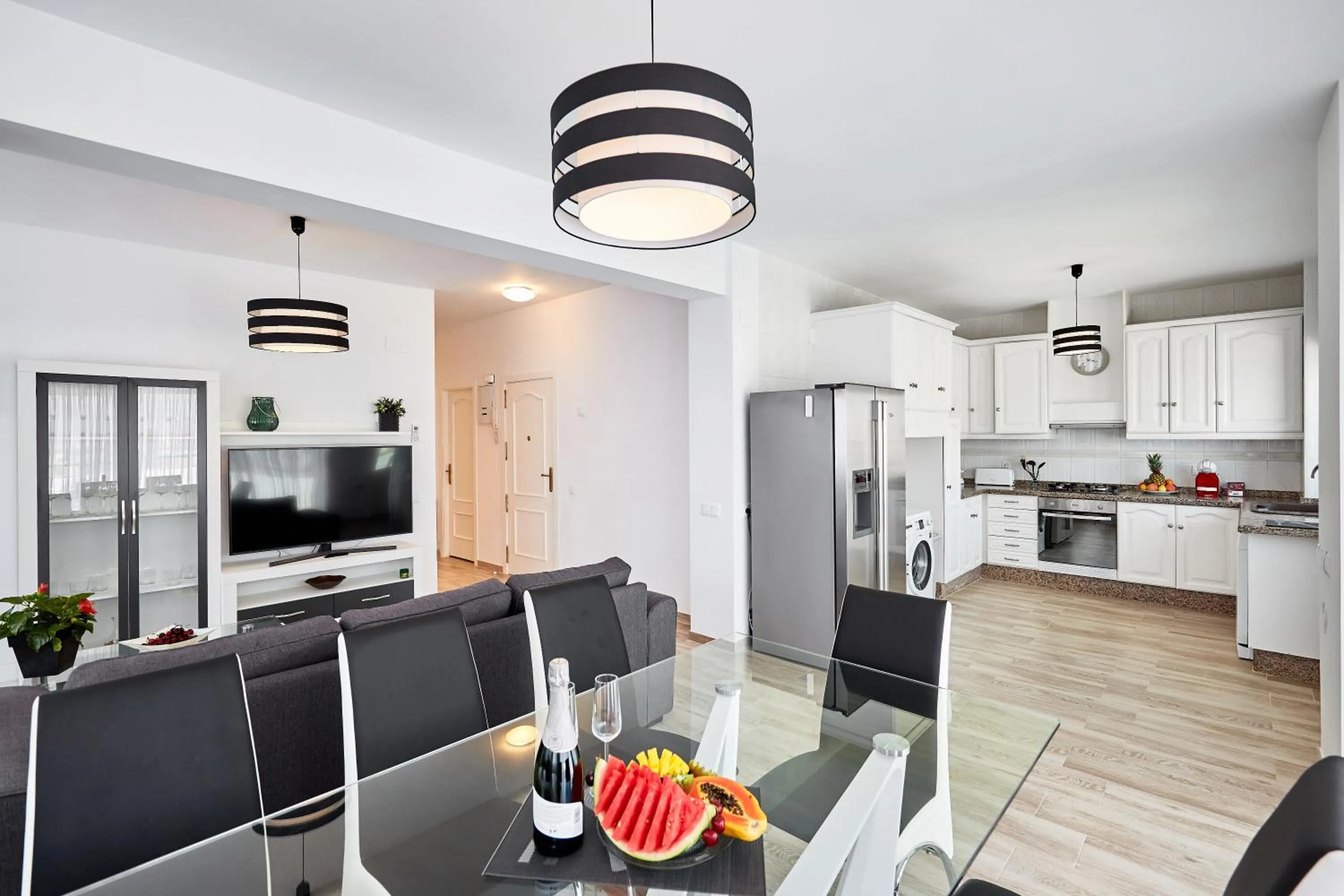 Kitchen or kitchenette in Sonrisa Apartments