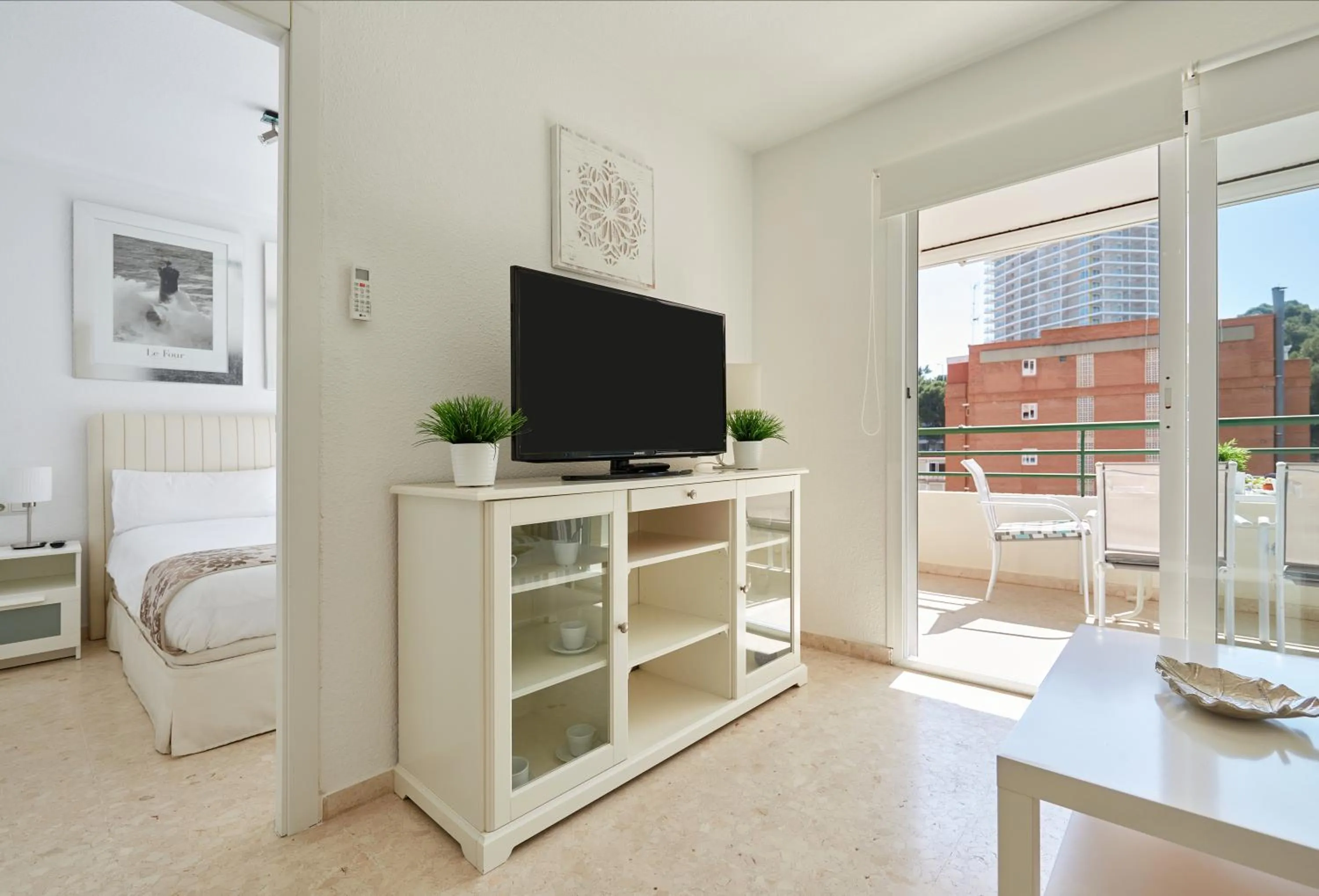 TV and multimedia in Sonrisa Apartments