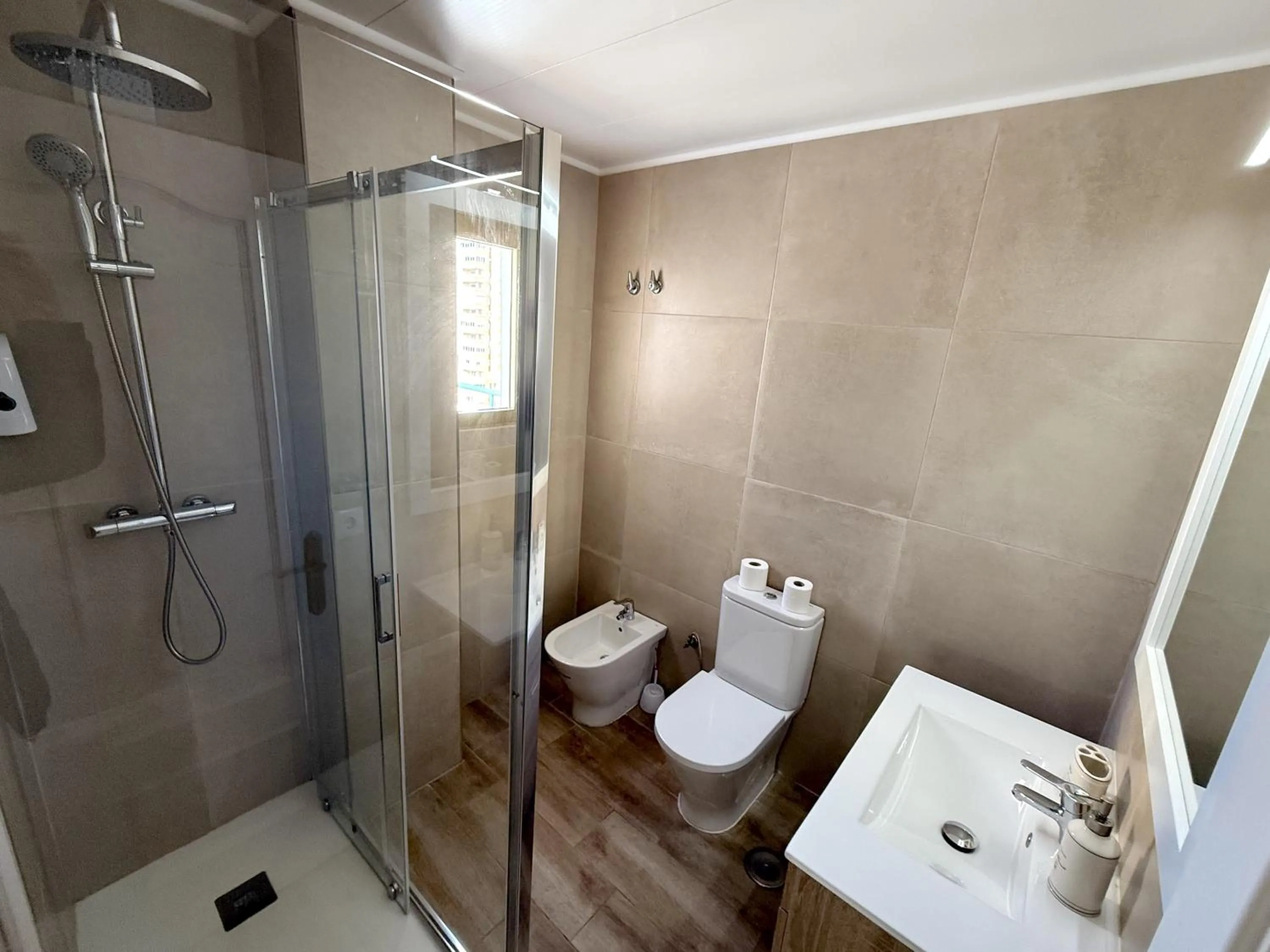 Toilet in Sonrisa Apartments