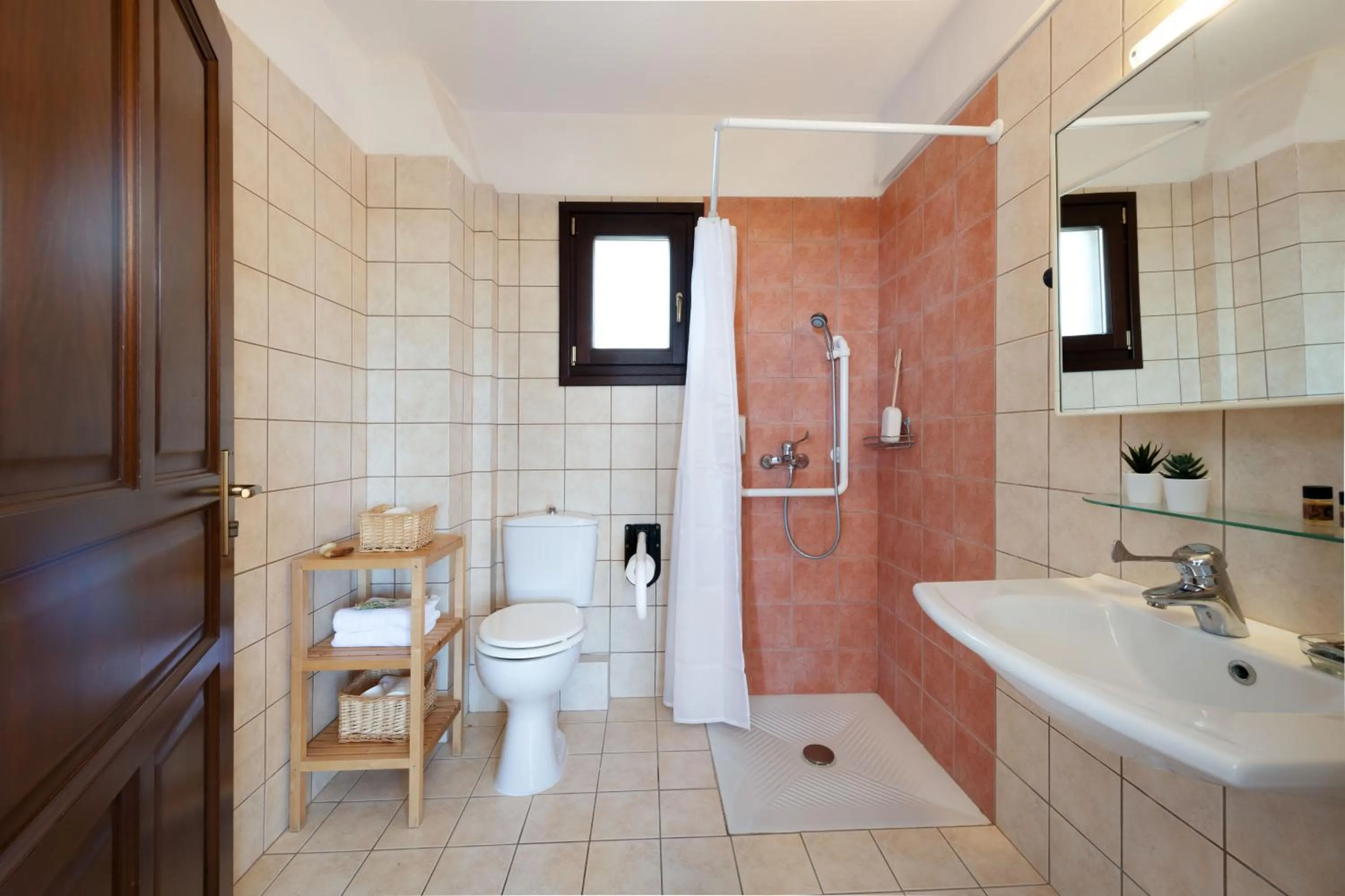 Facility for disabled guests in Esperos Suites & Villas