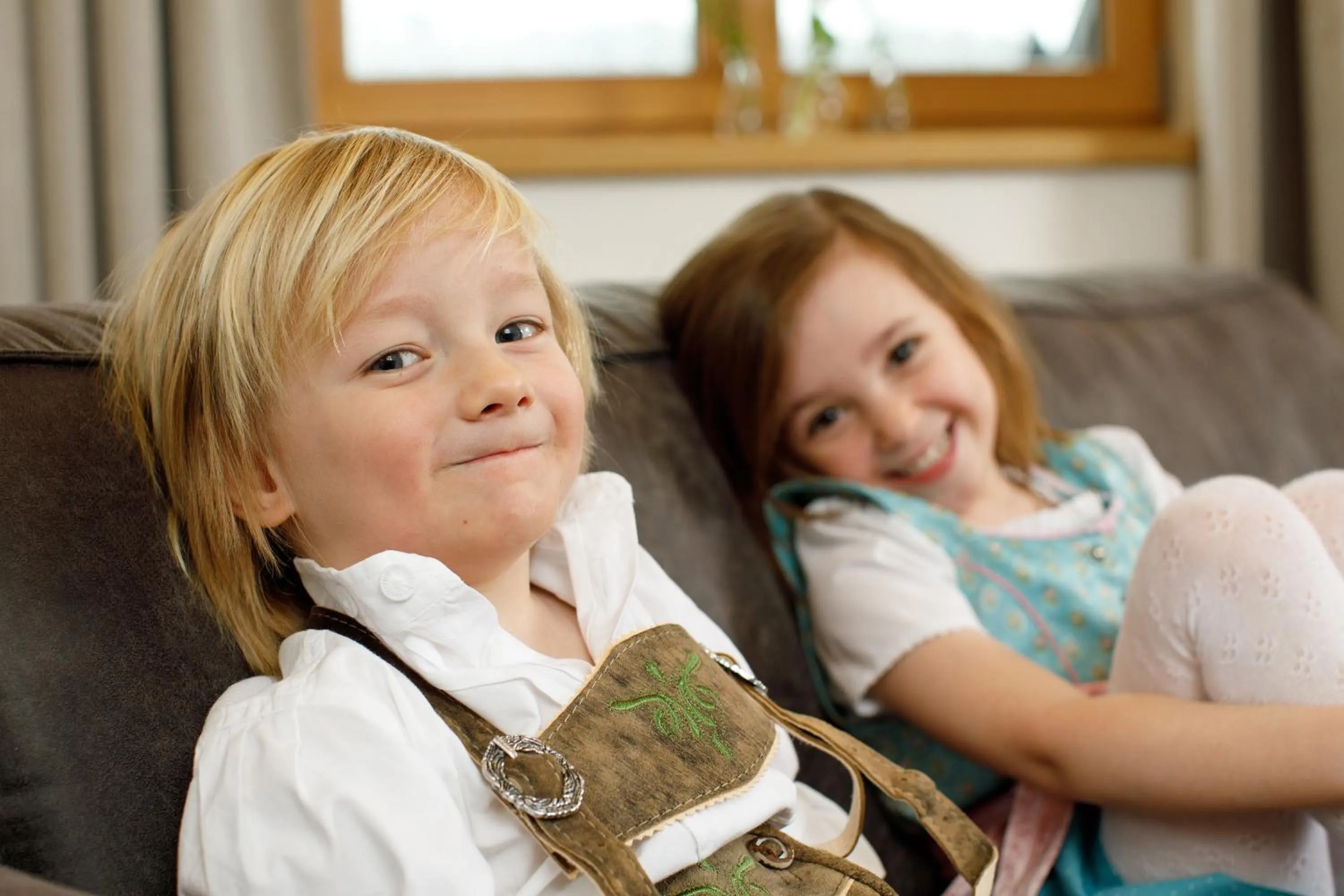 Family in Tiroler Weinstube