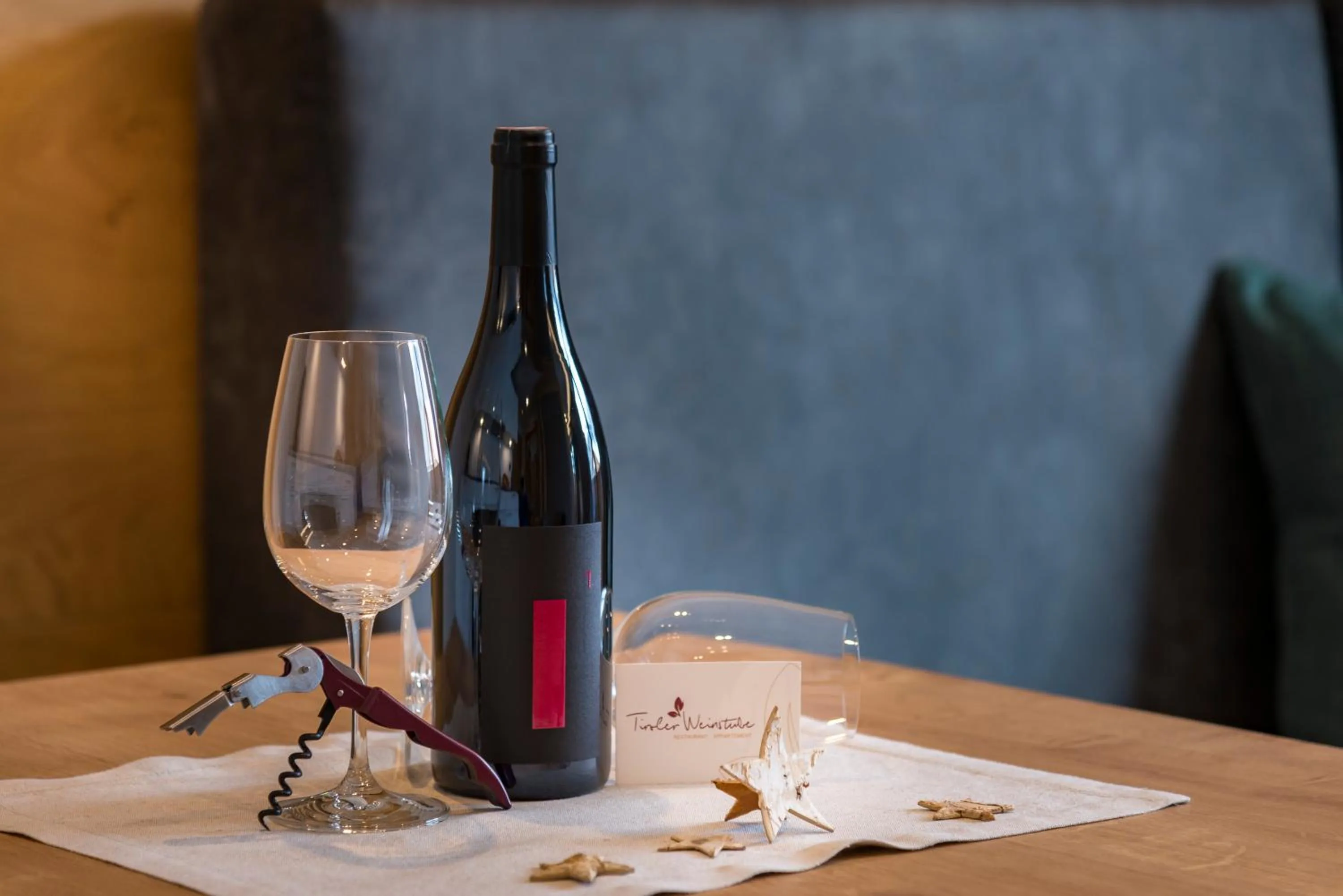 Dining area in Tiroler Weinstube