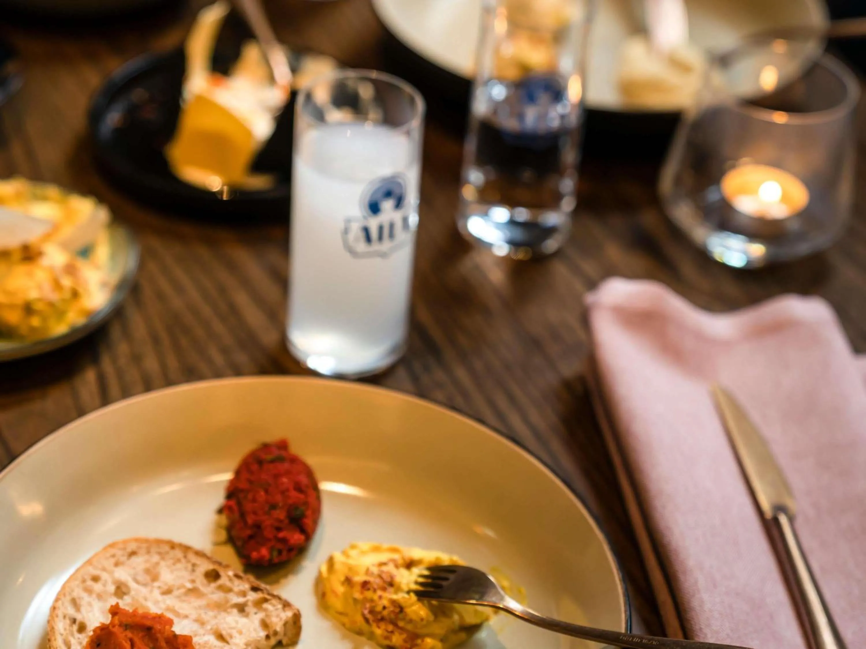 Restaurant/places to eat in Fairmont Quasar Istanbul Hotel