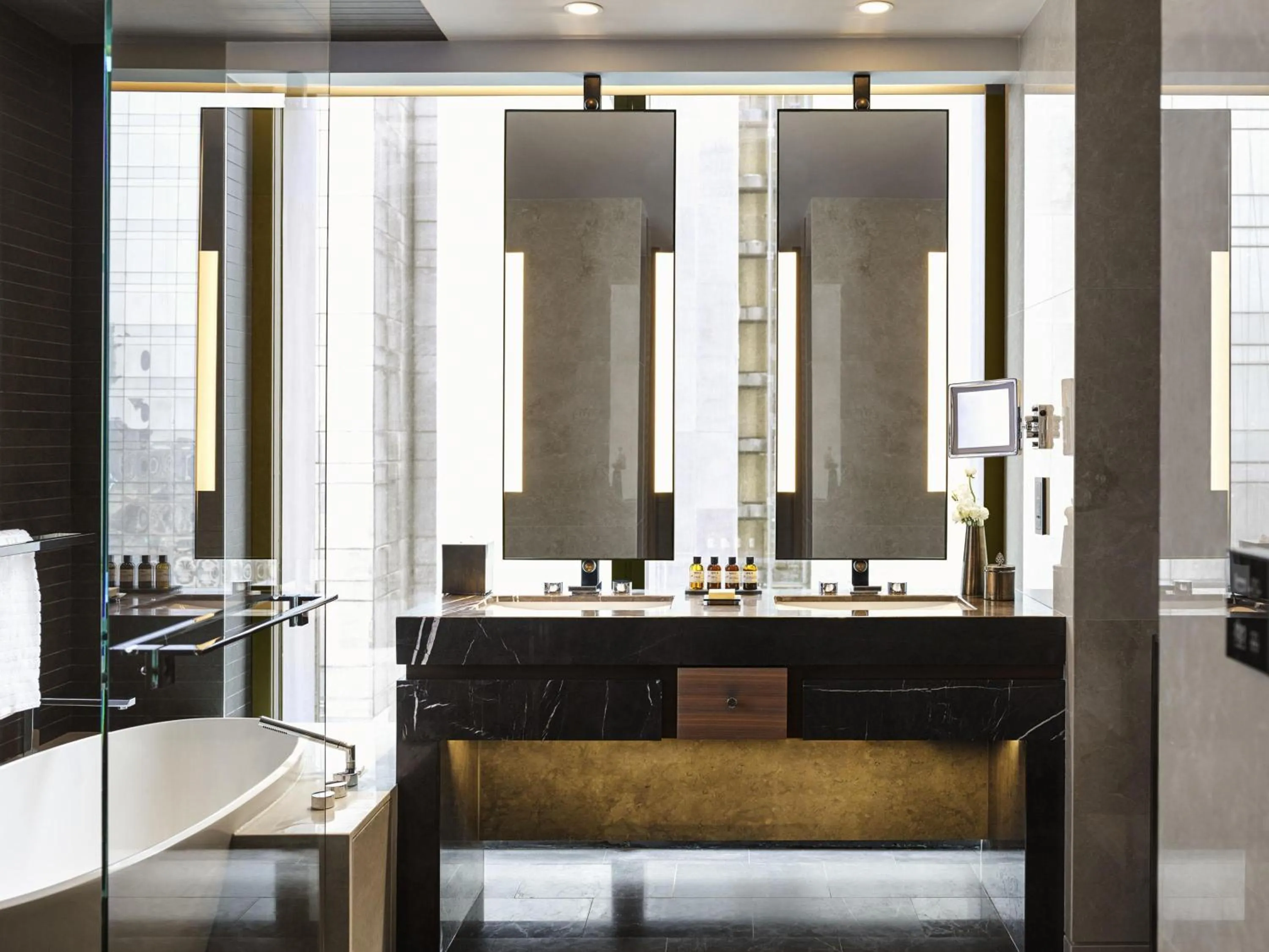 Bedroom in Fairmont Quasar Istanbul Hotel