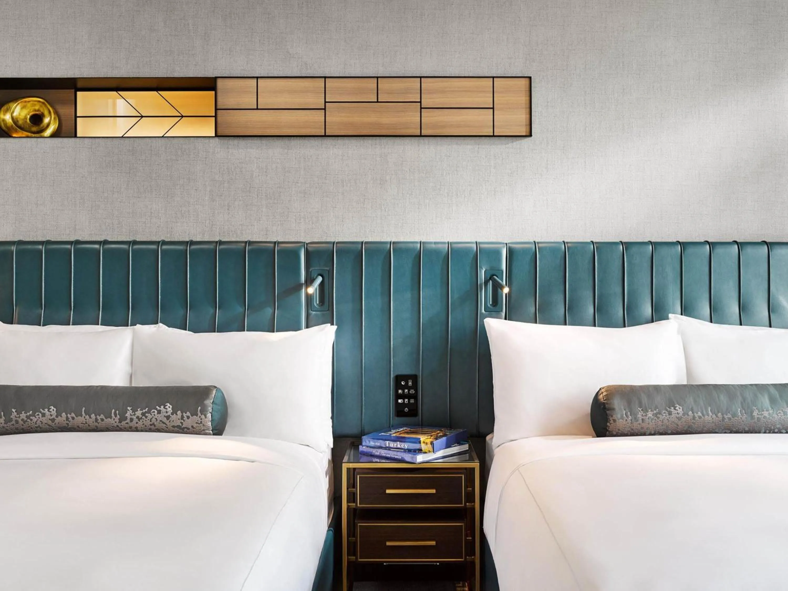 Bedroom, Bed in Fairmont Quasar Istanbul Hotel