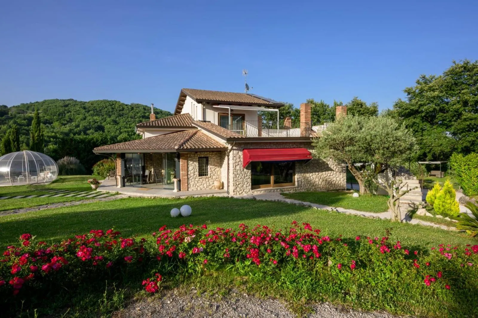 Property building in La Selva Incantata