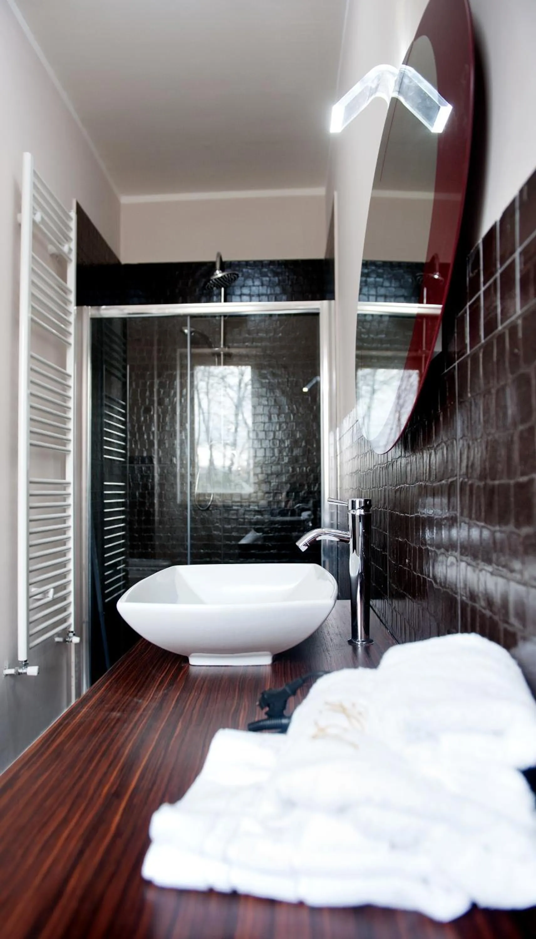 Photo of the whole room in La Selva Incantata