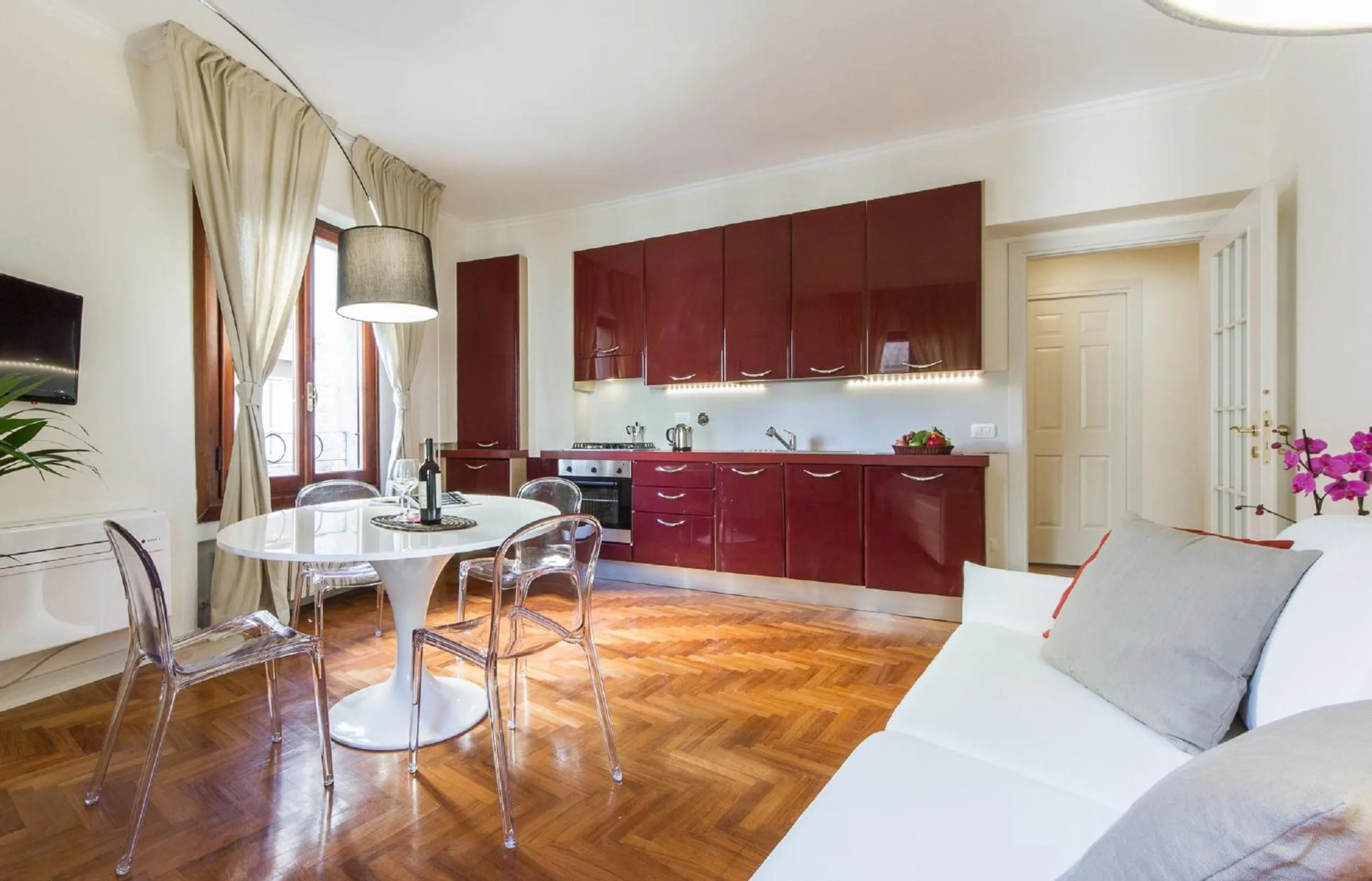 Kitchen or kitchenette in Apartments Florence - Le Por Santa Maria