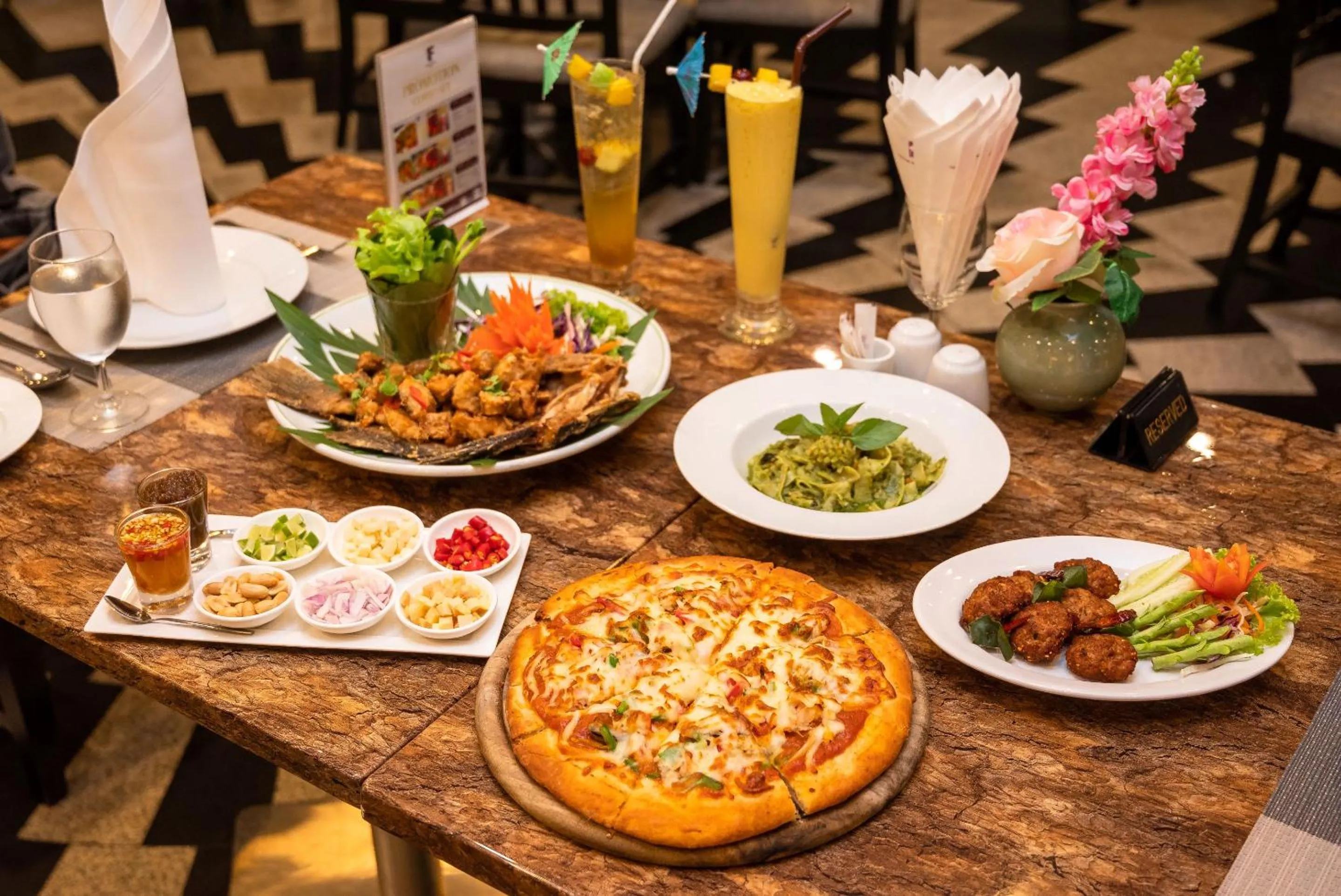 Restaurant/places to eat in Fortune Hotel Korat- SHA Plus