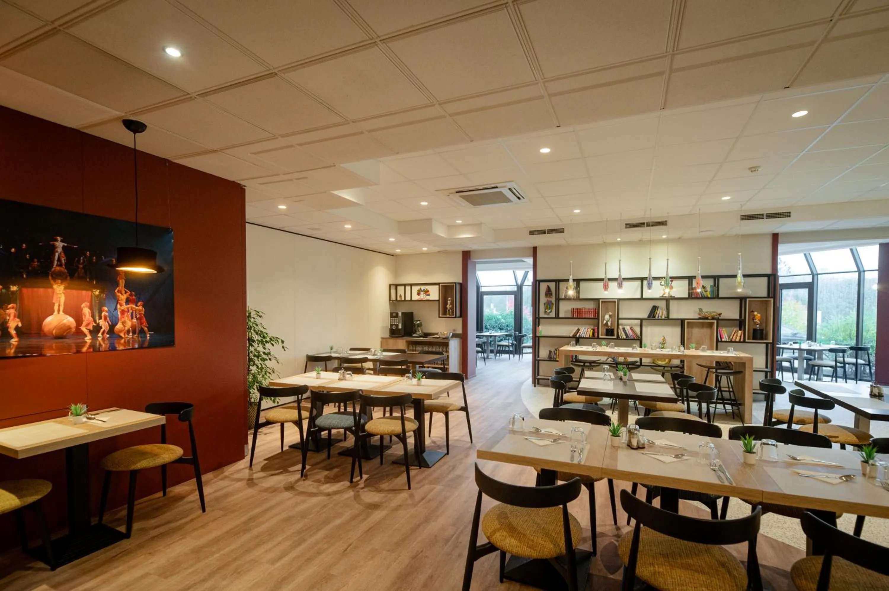 Breakfast in Hotel & Aparthotel Casteau Resort Mons Soignies