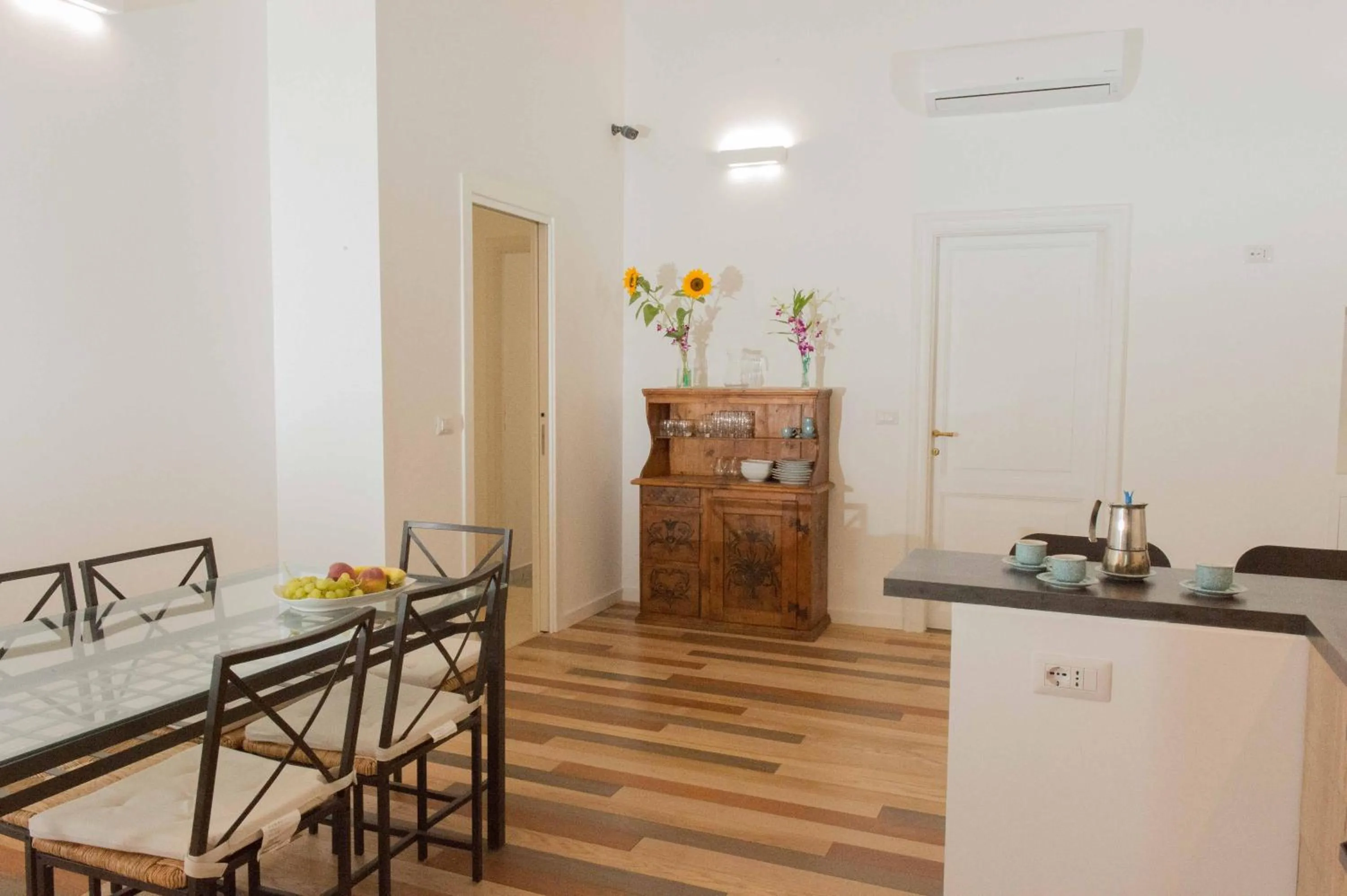 Communal kitchen in B&B Domus Aurea