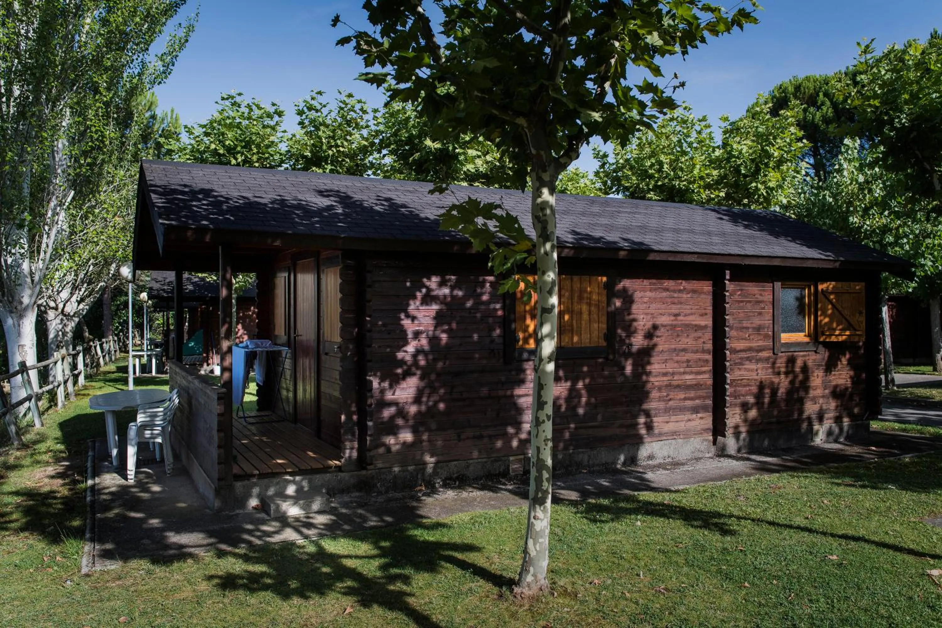 Photo of the whole room in La Pedanía Hotel Y Bungalows - Ligüerre de Cinca