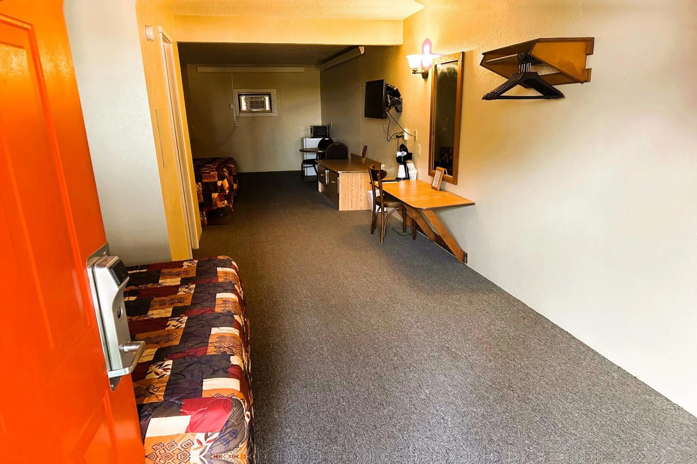 Bedroom in Love Hotels Kadoka by OYO at Badlands SD