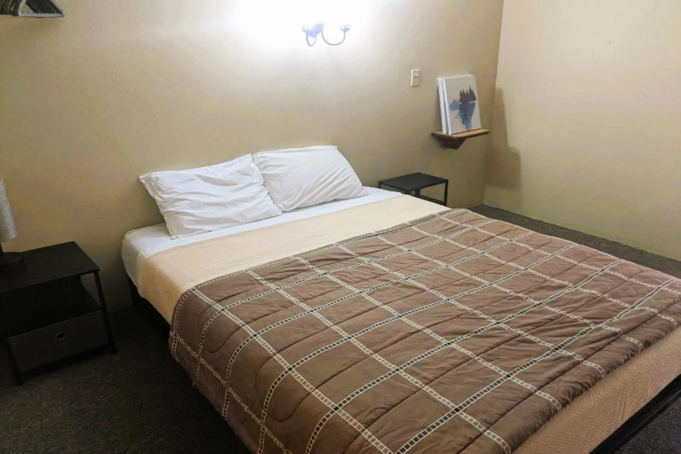 Bedroom, Bed in Love Hotels Kadoka by OYO at Badlands SD