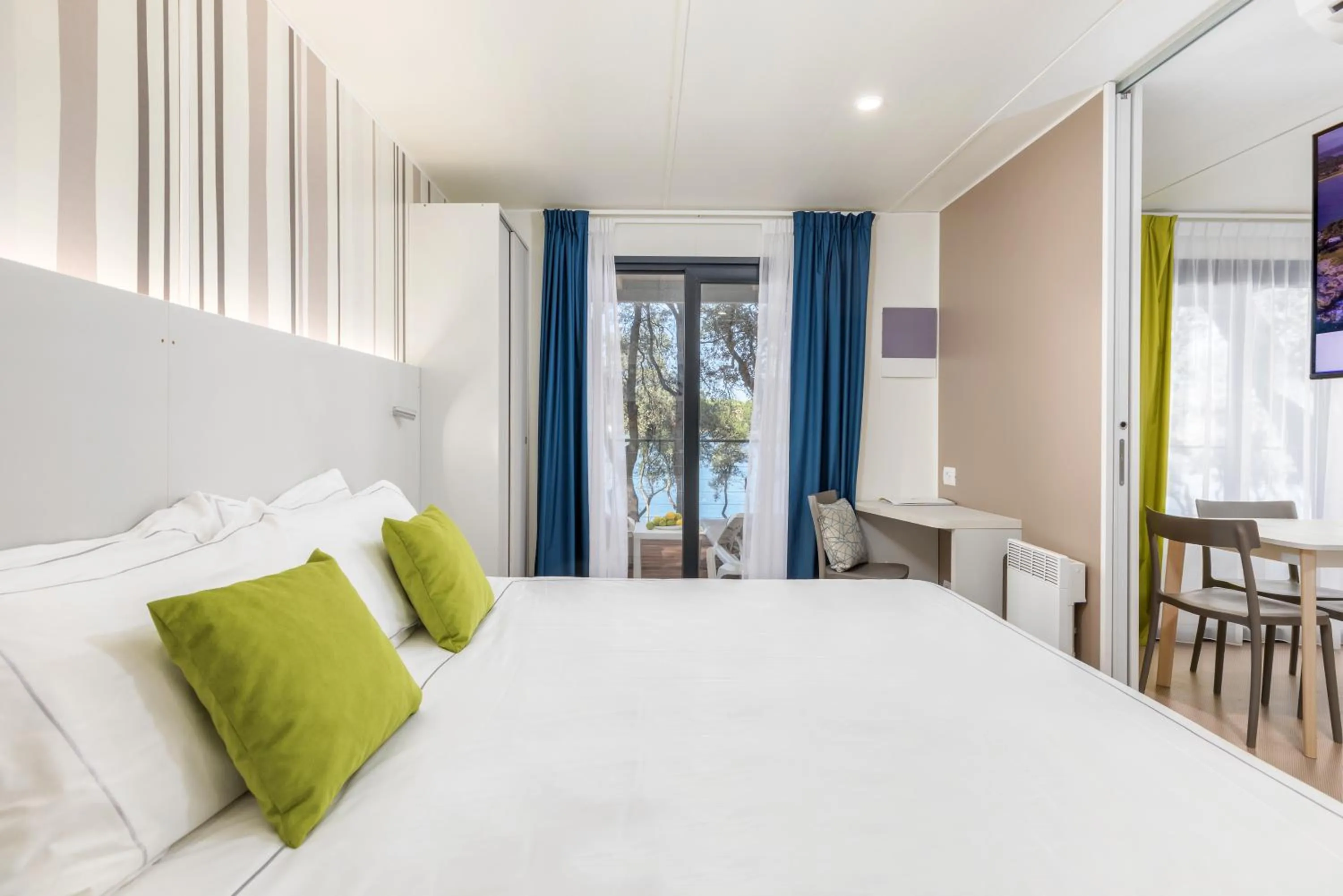 Bed in Arena Stoja Camping Homes