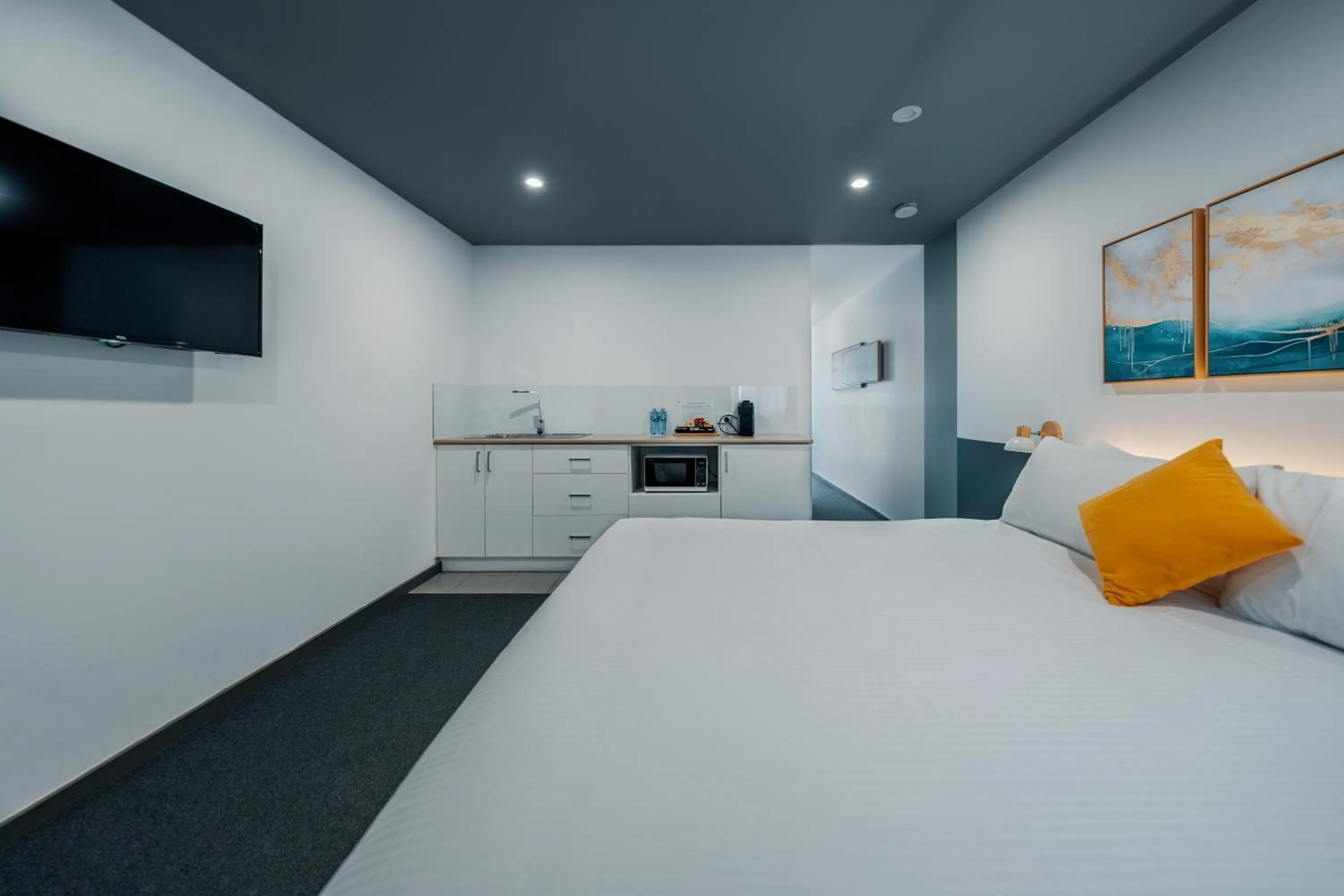 Bed in Mollymook Shores