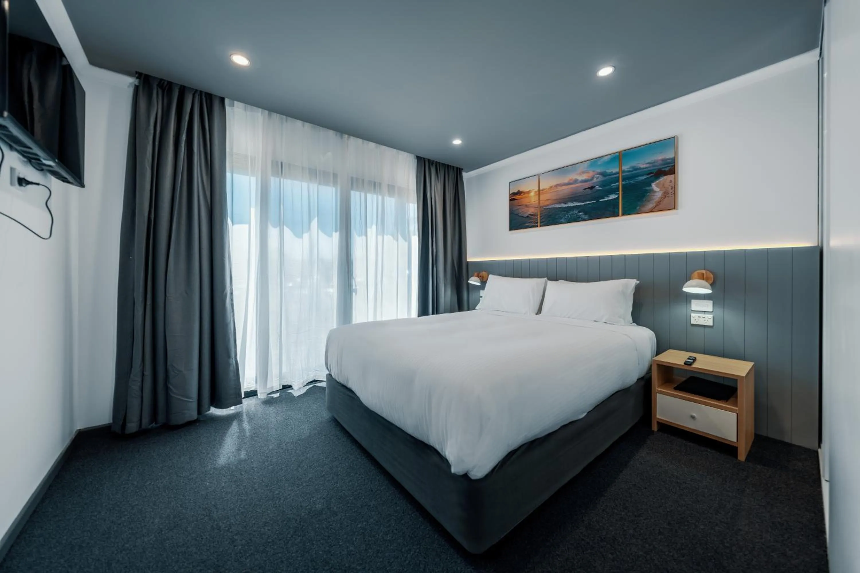 Bedroom, Bed in Mollymook Shores