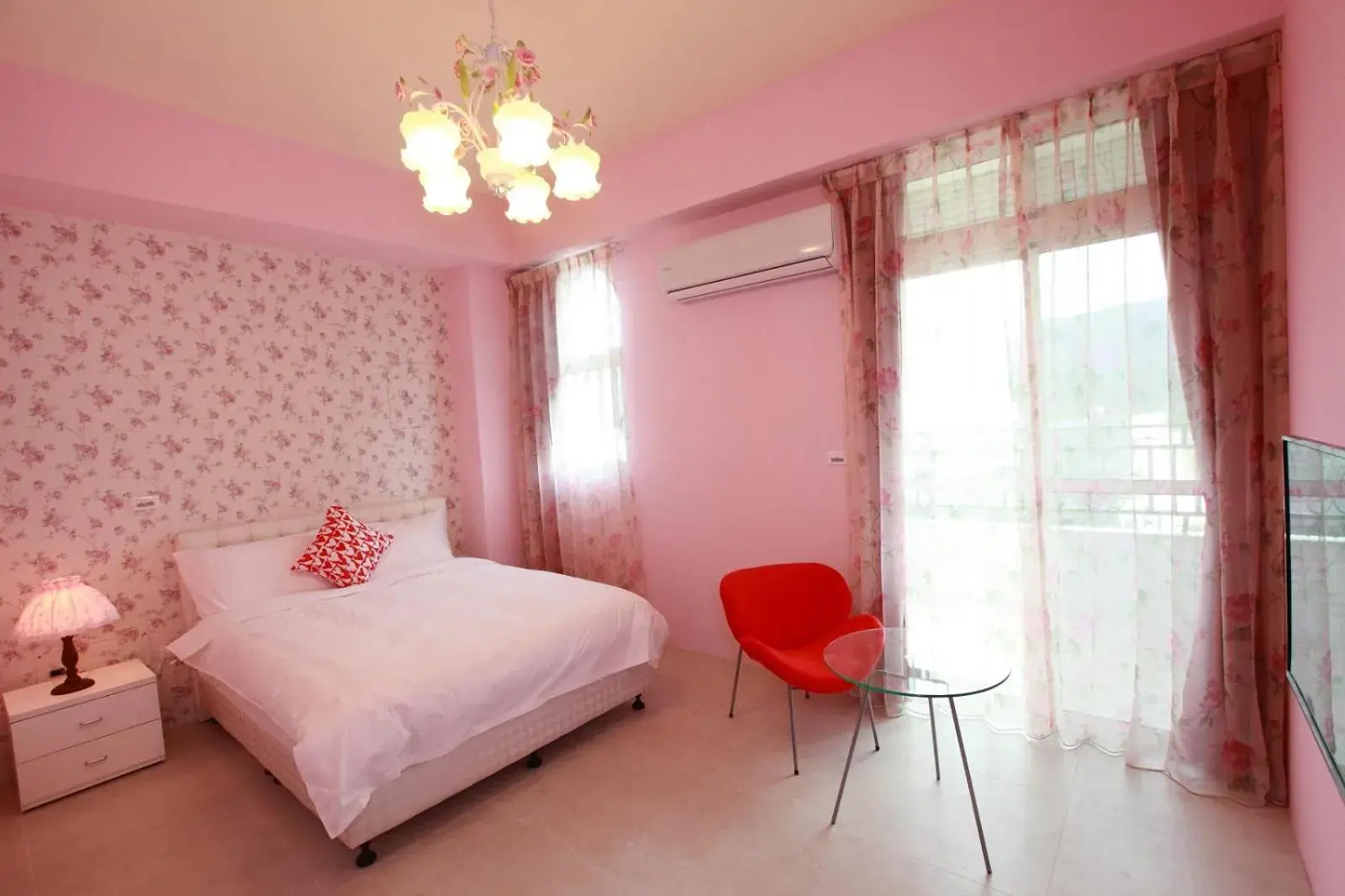 Deluxe Double Room with Balcony in Brownbnb Deluxe Double Room with Balcony in Brownbnb