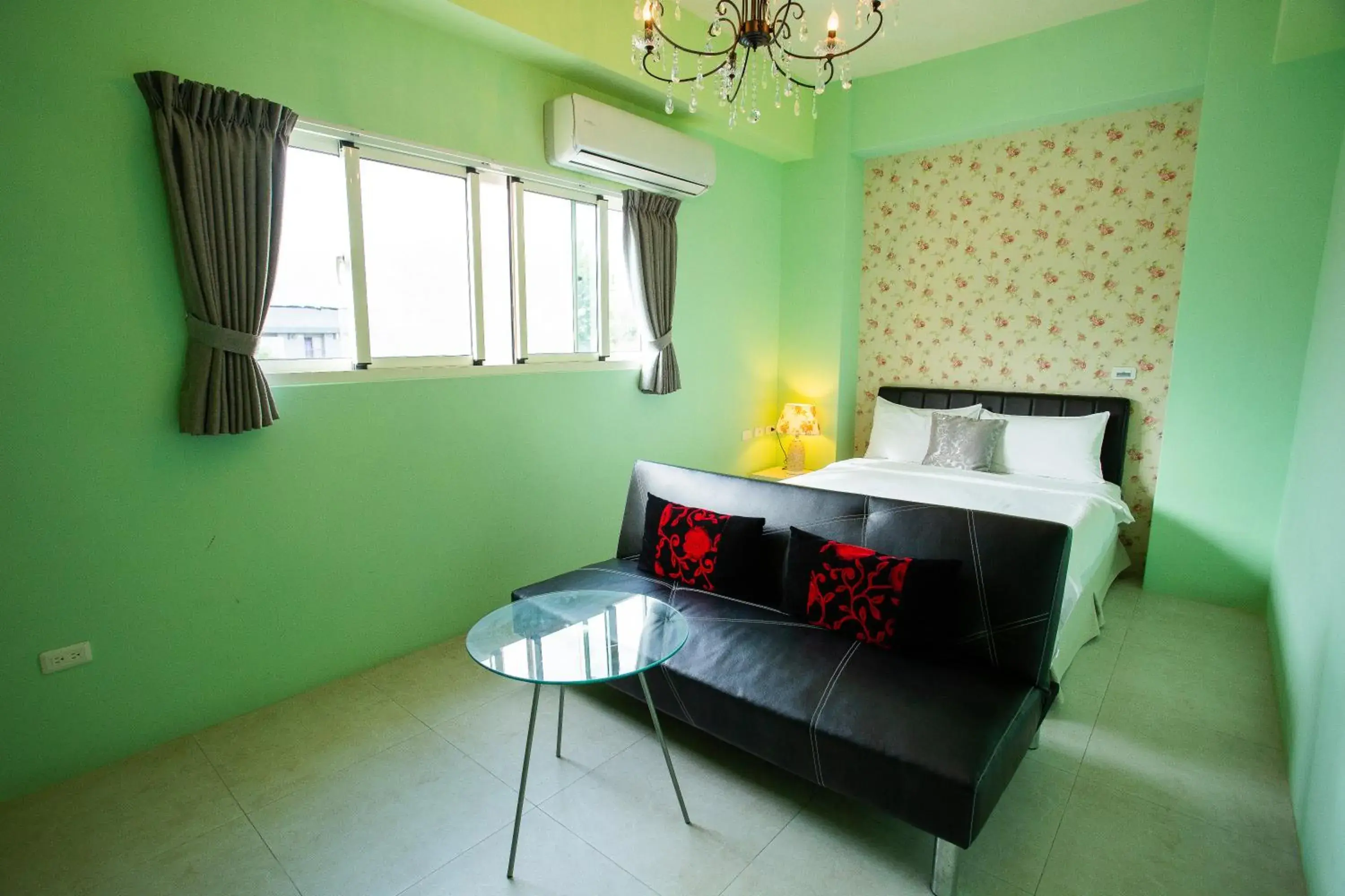 Double Room with Private Bathroom in Brownbnb Double Room with Private Bathroom in Brownbnb