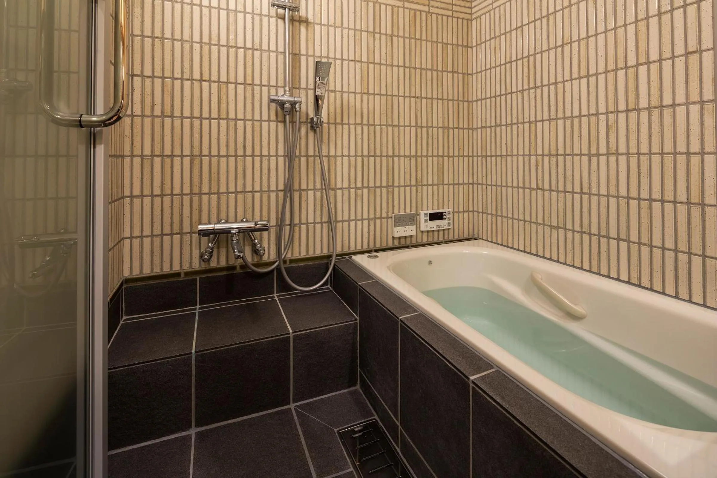 Bathroom in Shimabara Kaiden Machiya House