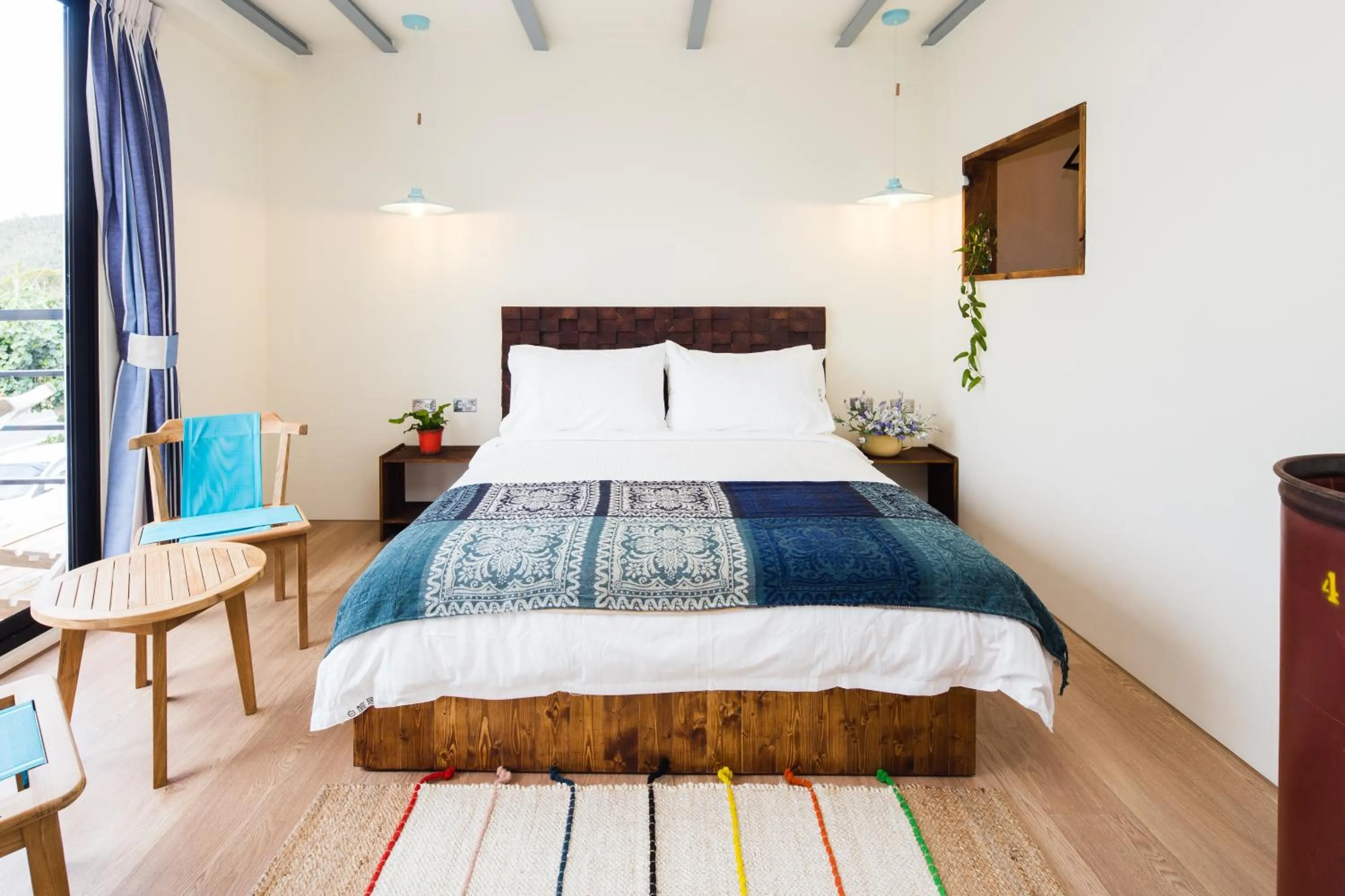 Decorative detail, Bed in Haku Beach Days Inn