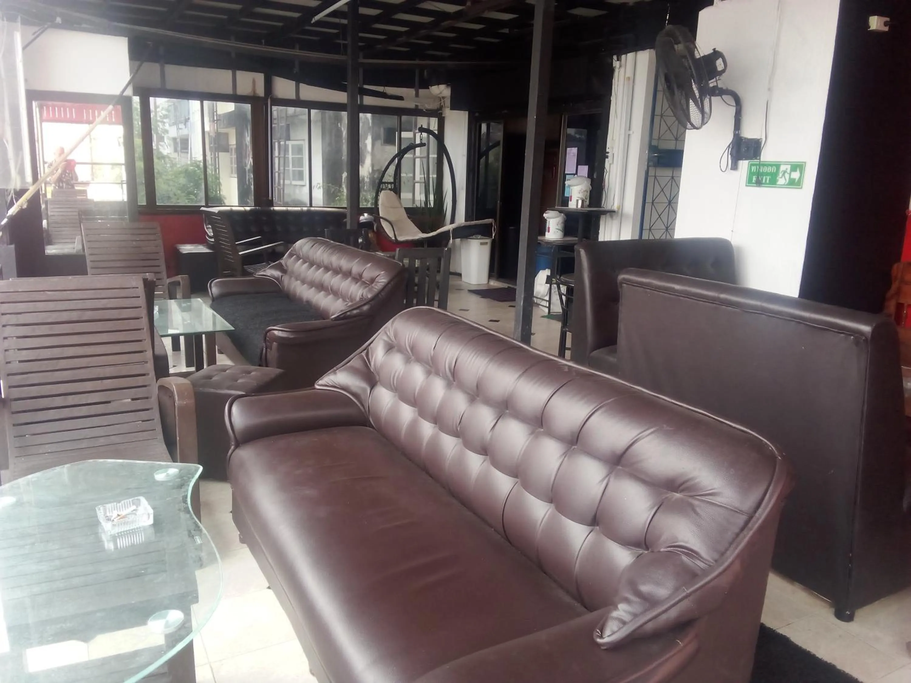 BEN & LEK GUESTHOUSE