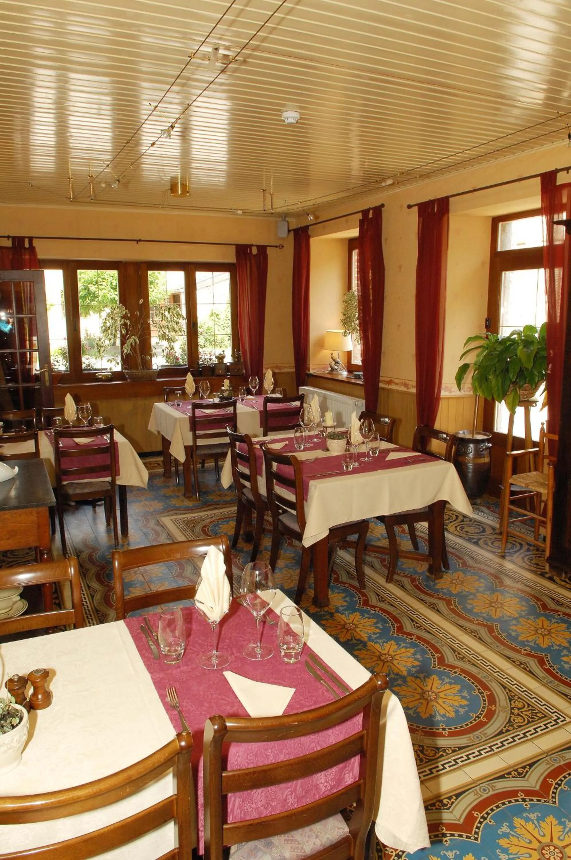 Restaurant/places to eat in Hôtel/Restaurant à la Ferme