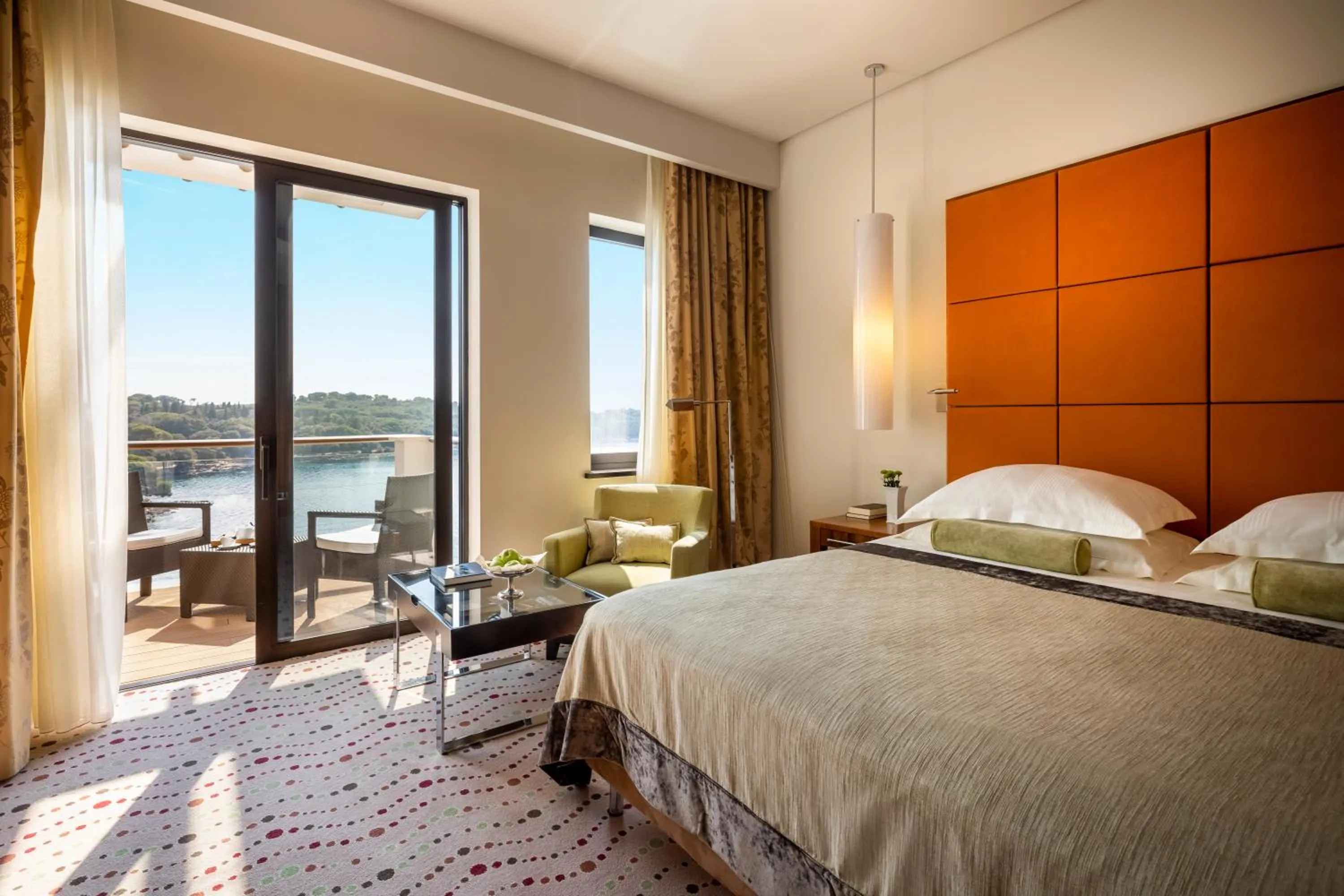 View (from property/room), Bed in Monte Mulini Adults Exclusive Hotel by Maistra Collection